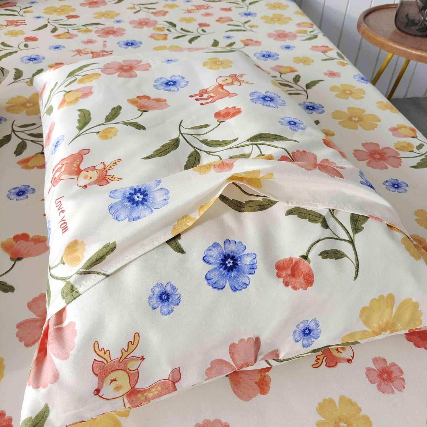 SDIII Reindeer and Floral Queen Fitted Sheet with 2 Pillowcases, Deep Pocket Soft Microfiber Fawn and Floral Sheet Queen Size All Season