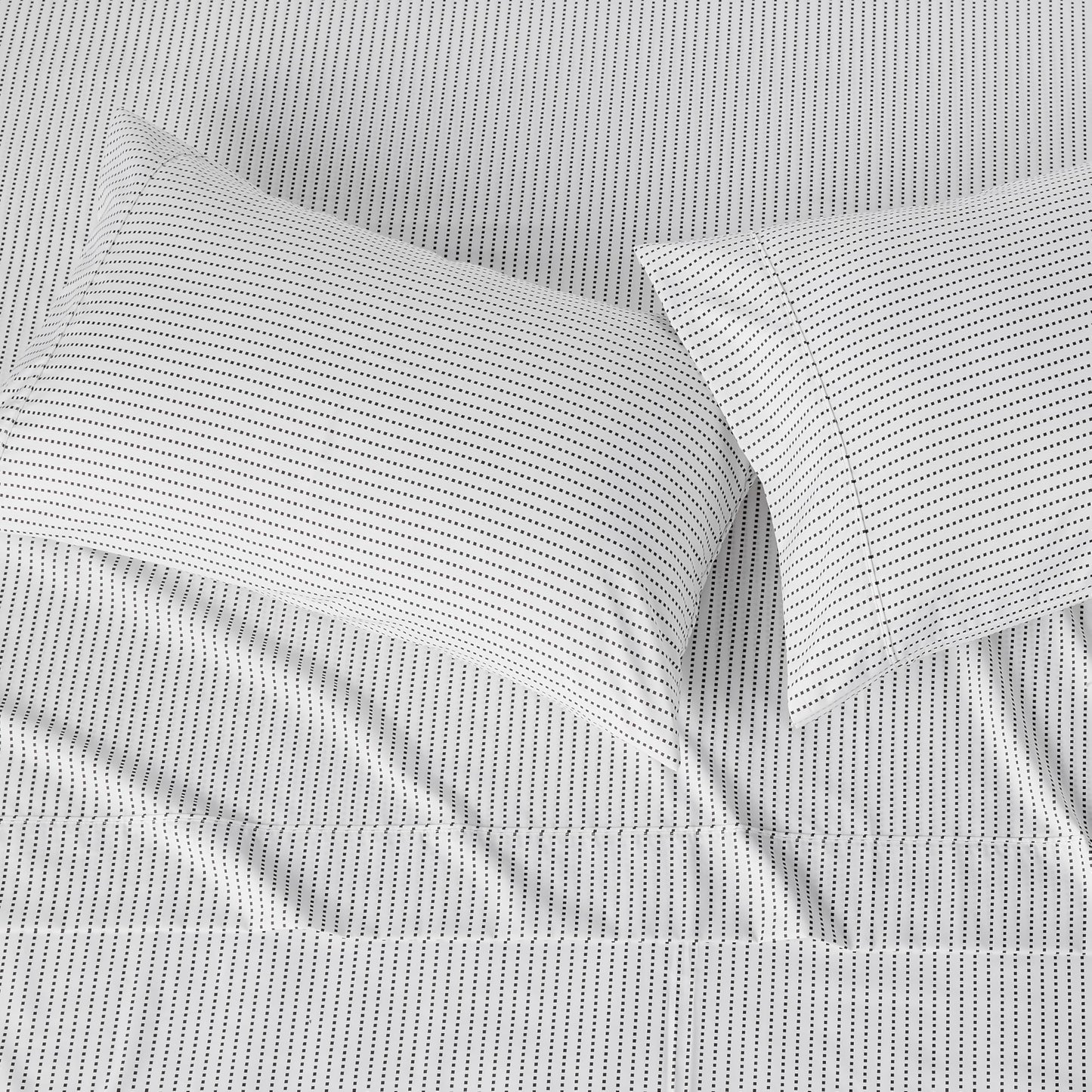 Amazon Basics Ultra-Soft Lightweight Microfiber 4-Piece Bed Sheet Set, Breathable Polyester, Flat and Fitted Sheets, Full, Plum, Printed