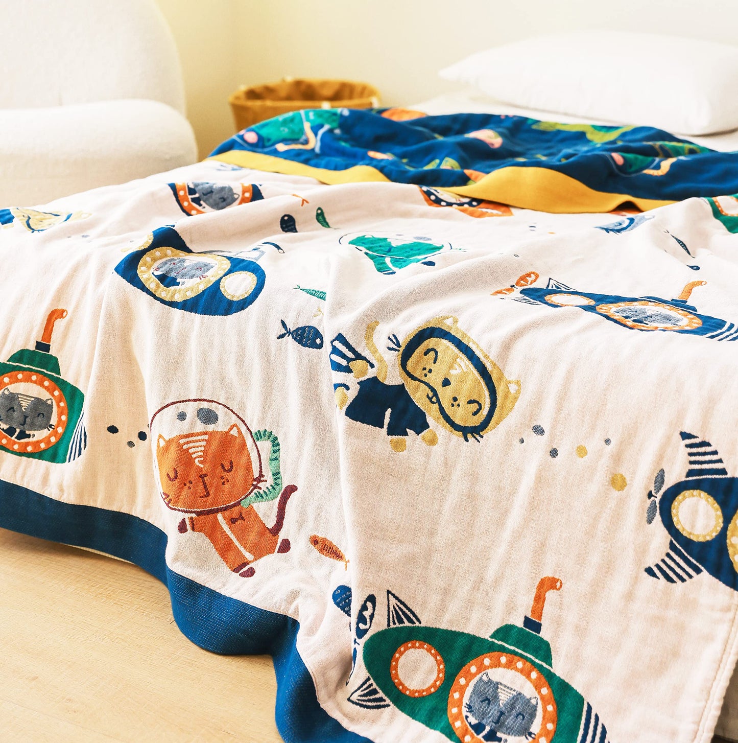 Scientific Sleep Underwater Scuba Cat Kitty Diver Submarine Fish Sea 100% Cotton Muslin Blanket Throw Cover for Bed Couch Sofa Cozy Soft Reversible Bedspread Coverlet Full Queen F/Q 80 in x 90 in