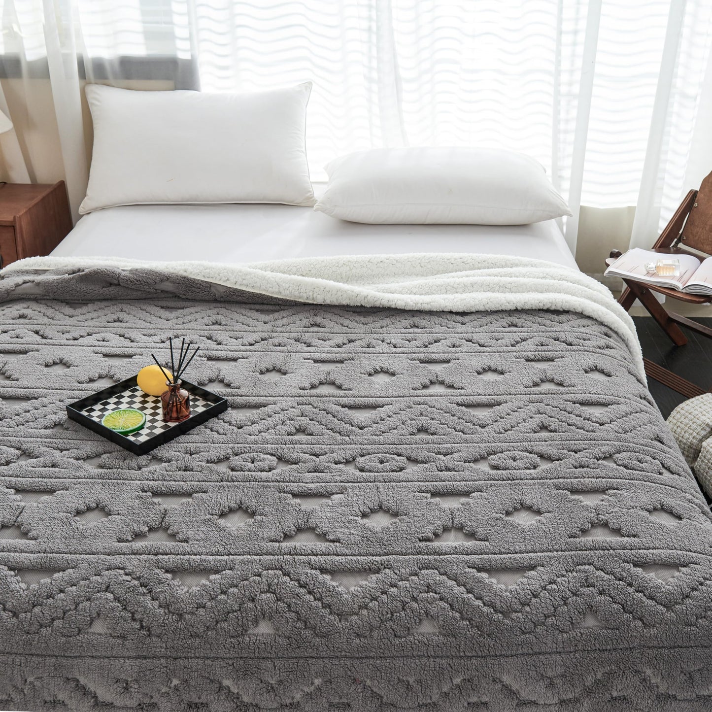 LEVINIS Boho Sherpa Fleece Blanket 80'' × 90'', Ultra Soft Aztec Queen Blanket for All Season, Cozy Plush Bohemian Throw Blankets for Bed/Couch/Sofa/Office/Camping, Dark Grey