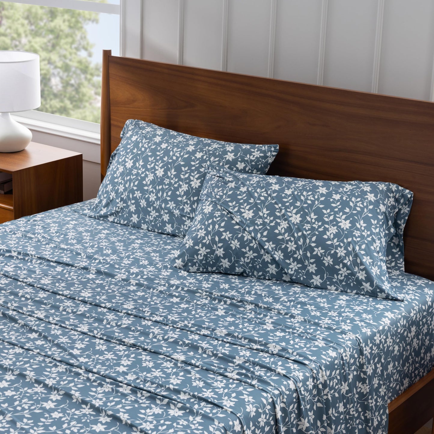 Berkshire Jersey Sheet Set – Cool-to-the-Touch, Soft & Breathable Knit Bed Sheets, Wrinkle-Free, Moisture-Wicking, Deep Pocket Fitted Sheet, 4 Piece Bedding Set, Queen, Bethany Floral Blue