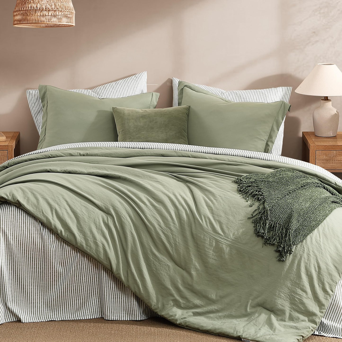 Monbix Queen Comforter Set - 7 Pieces Green Prewashed Bed in a Bag Queen Bedding Sets with Comforters, All Seasons Ultra Soft Comforter Bed Set with Sheets,Pillowcases & Shams
