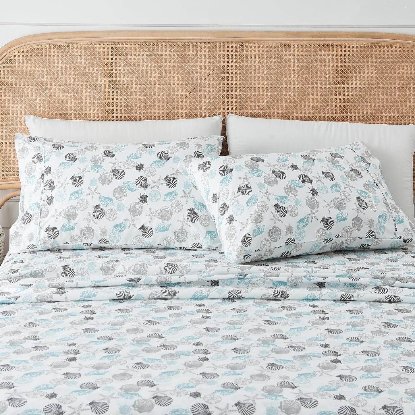 Great Bay Home Twin Coastal Microfiber Sheet Set - 3-Piece Nautical-Printed, Ultra-Soft Sheets - Beach-Themed Bedding Sheets & Pillowcases (Seashell)