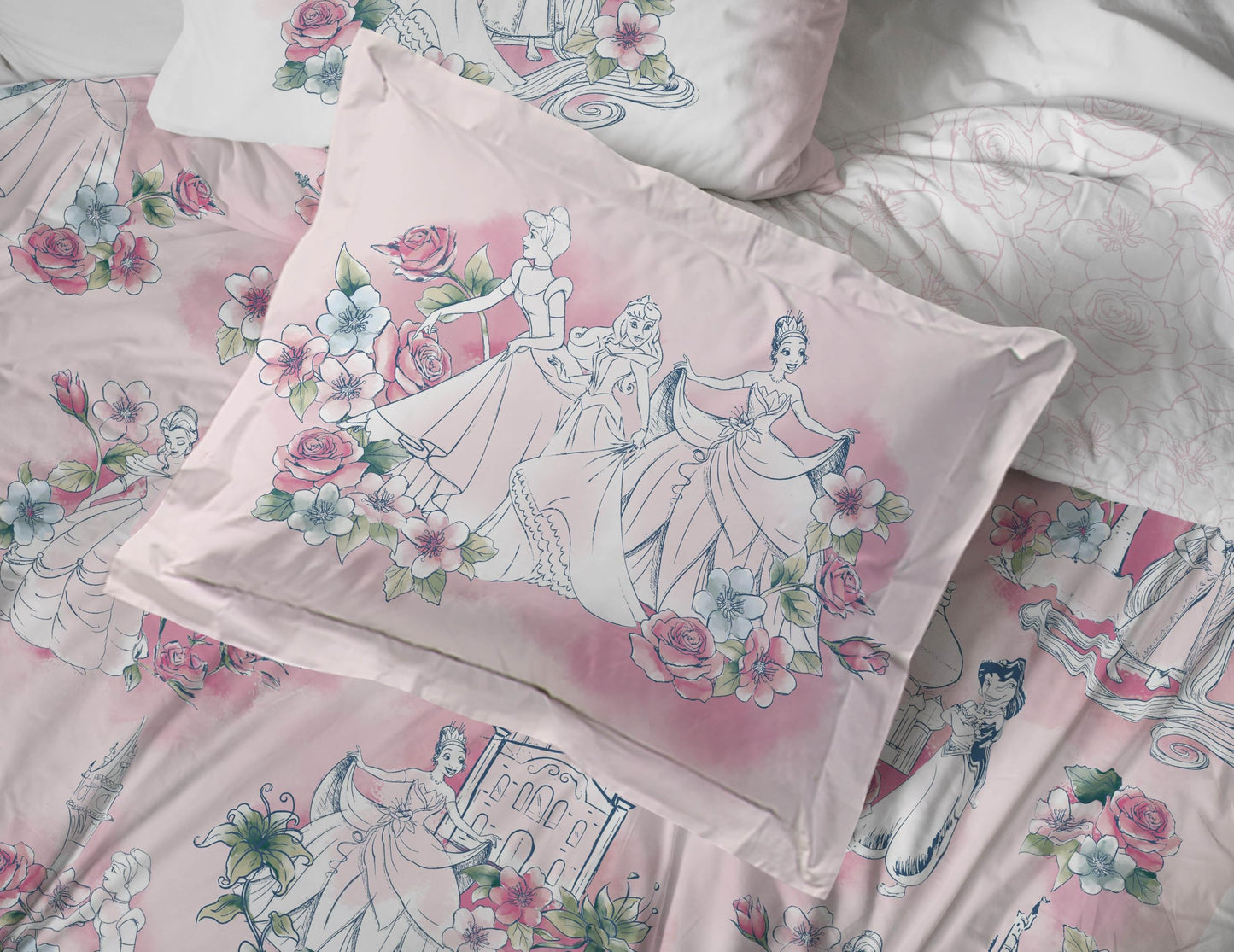Jay Franco Kids Comforter Set Includes Sheets and Pillow Covers - Soft and Cozy Bed Set for Stylish Room Decor, Pink - Disney Princess, 7 Piece Queen Bedding