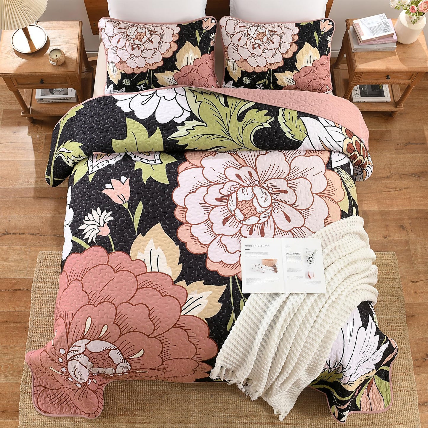DJY Black Quilt Set Queen Size 3 Pieces Floral Boho Bedspread Coverlet Set, Soft Microfiber Black Pink Farmhouse Floral Quilted Bedding Set Reversible Bed Cover for All Season, 96''x90''
