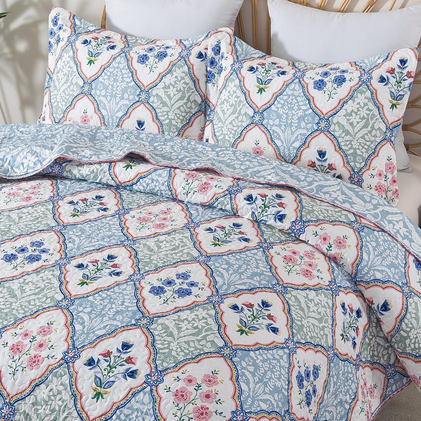 Travan 3-Piece Quilt Set Quilted Bedspread Reversible Quilted Bedding Set Garden Style Floral Printed Oversized Quilted Bedding Set with Shams for All Season, Exquisite, King Size