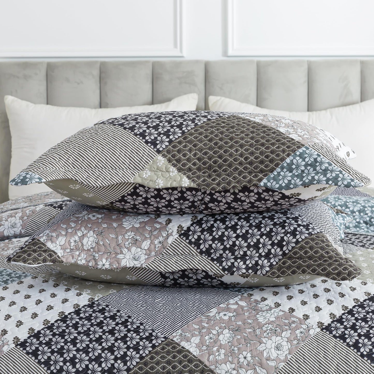 Etwel Lightweight Patchwork Queen Size Quilt Set - Breathable Reversible Cotton Bedspread for Hot Sleepers, Farmhouse Floral Bedding Set with 2 Pillow Shams for All Season (90"x98", Gray Flower)