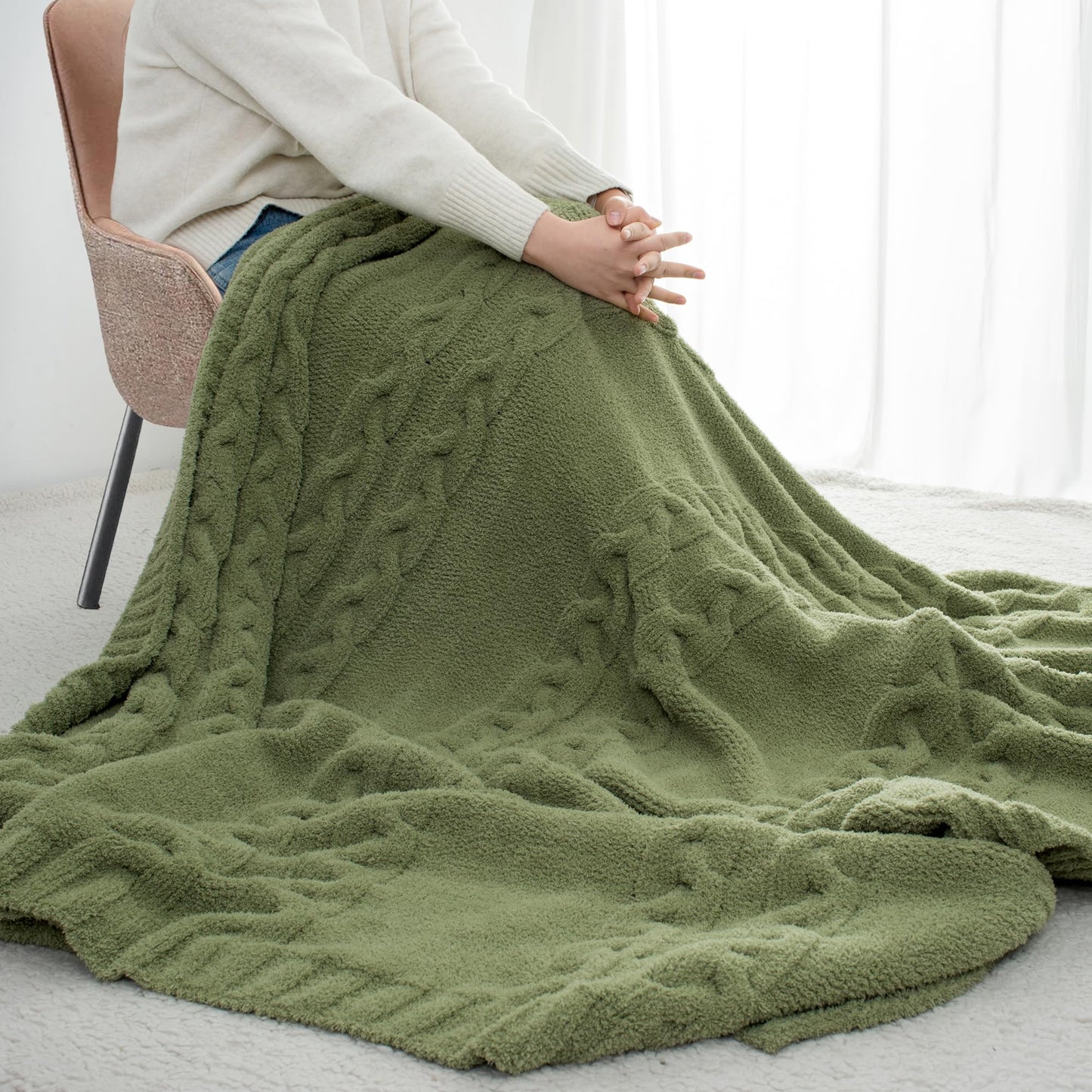 GINAMUSE Chunky Knit Blanket Super Soft Cable Fluffy Microfiber Cozy Warm Winter Blankets for Couch Sofa Bed Twin Size 60"X80" Olive Green
