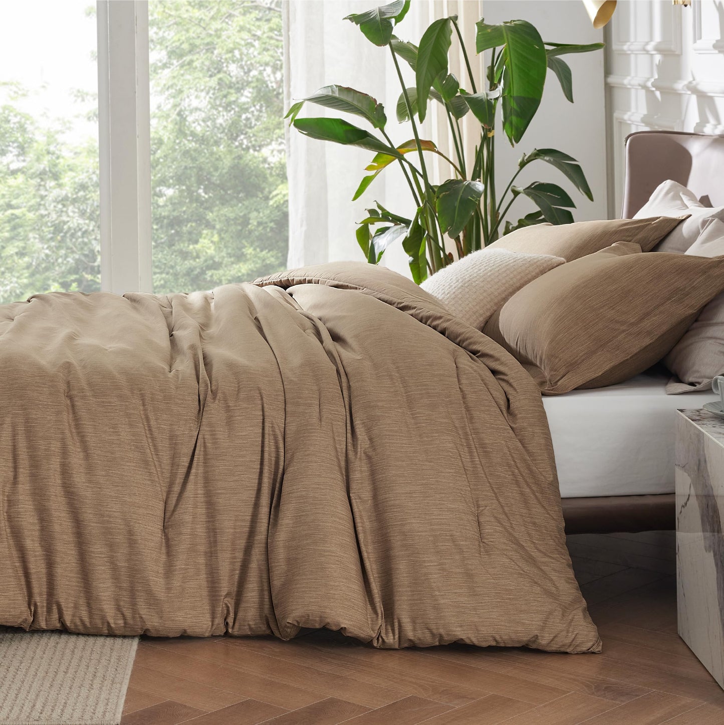 Bedsure California King Comforter Set - Brown Soft Bedding for All Seasons, Cationic Dyed Bed Set, 3 Pieces, 1 California King Size Comforter (104"x96") and 2 Pillow Shams (20"x36"+2")
