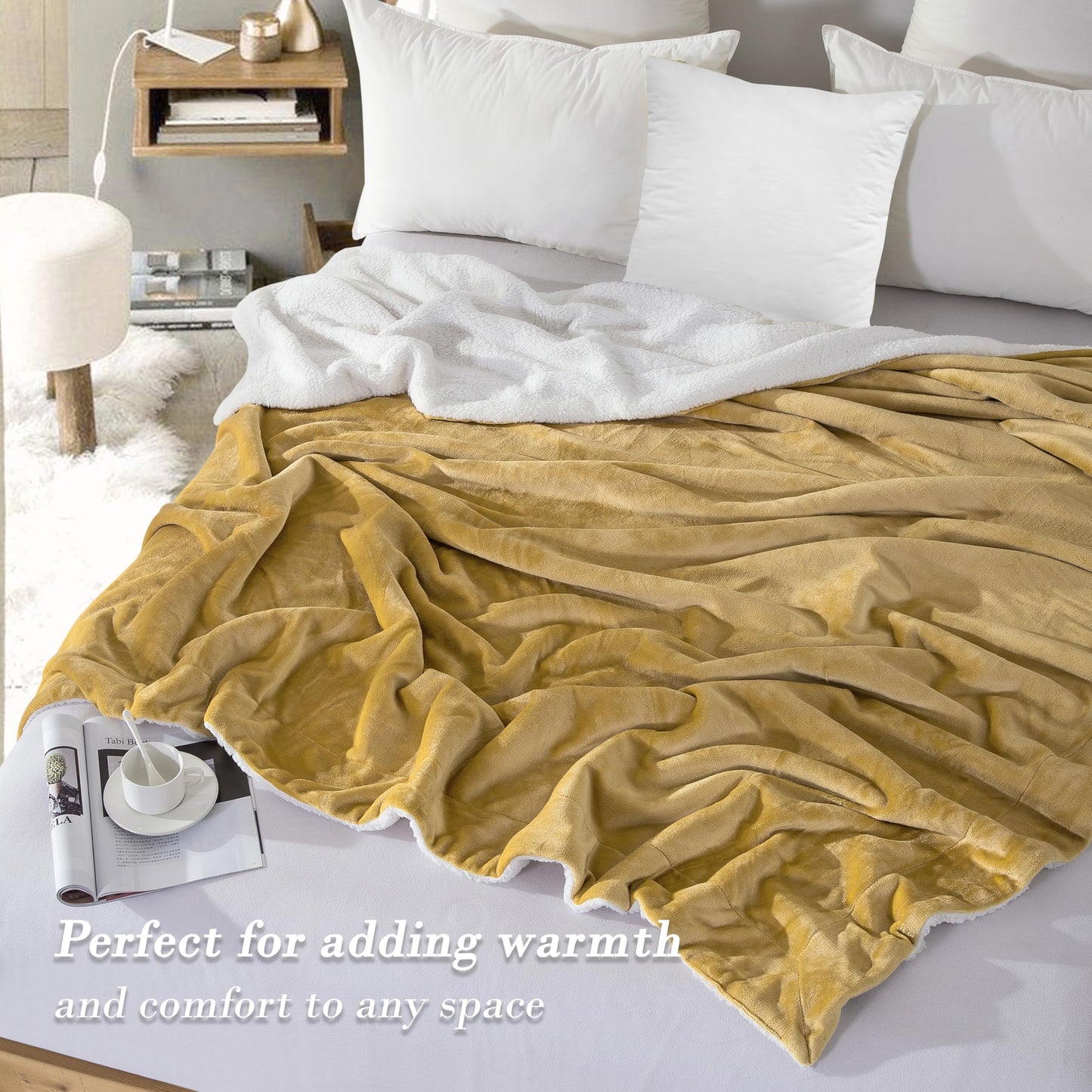 Mocassi Premium Ultra-Soft Flannel Fleece Sherpa Throw Blanket - Warm Cozy Reversible Plush Micromink Blanket for Couch, Bed and Sofa - Fluffy, Christmas Winter Bedding Gift, Queen, Gold