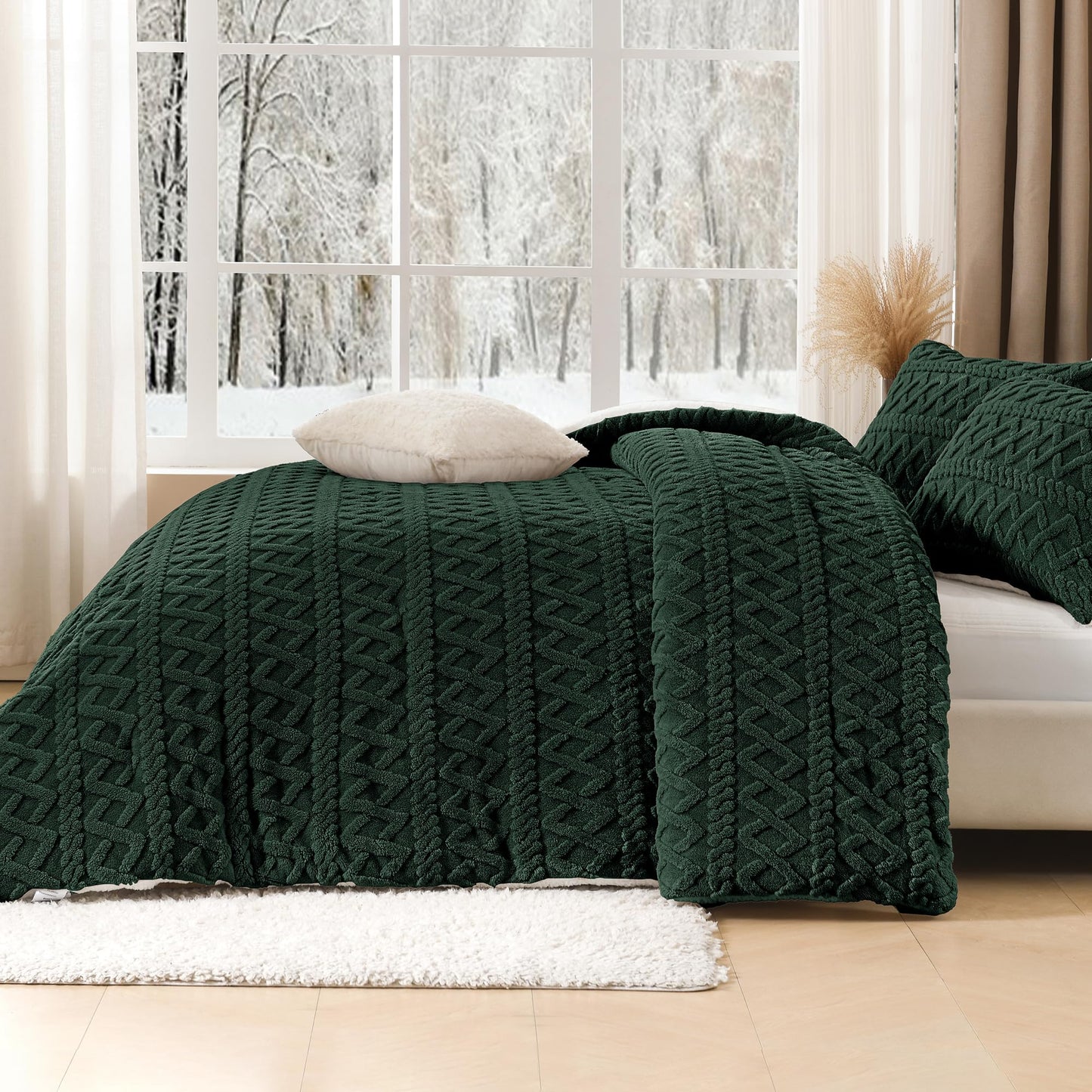 Andency Fluffy Sherpa Queen Comforter Set Dark Green, Super Soft Emerald Green Fleece Warm Bedding for Winter, Luxury Jacquard Boho Fuzzy Plush Bed Set 3 Pieces(1 Shaggy Comforter, 2 Pillowcases)