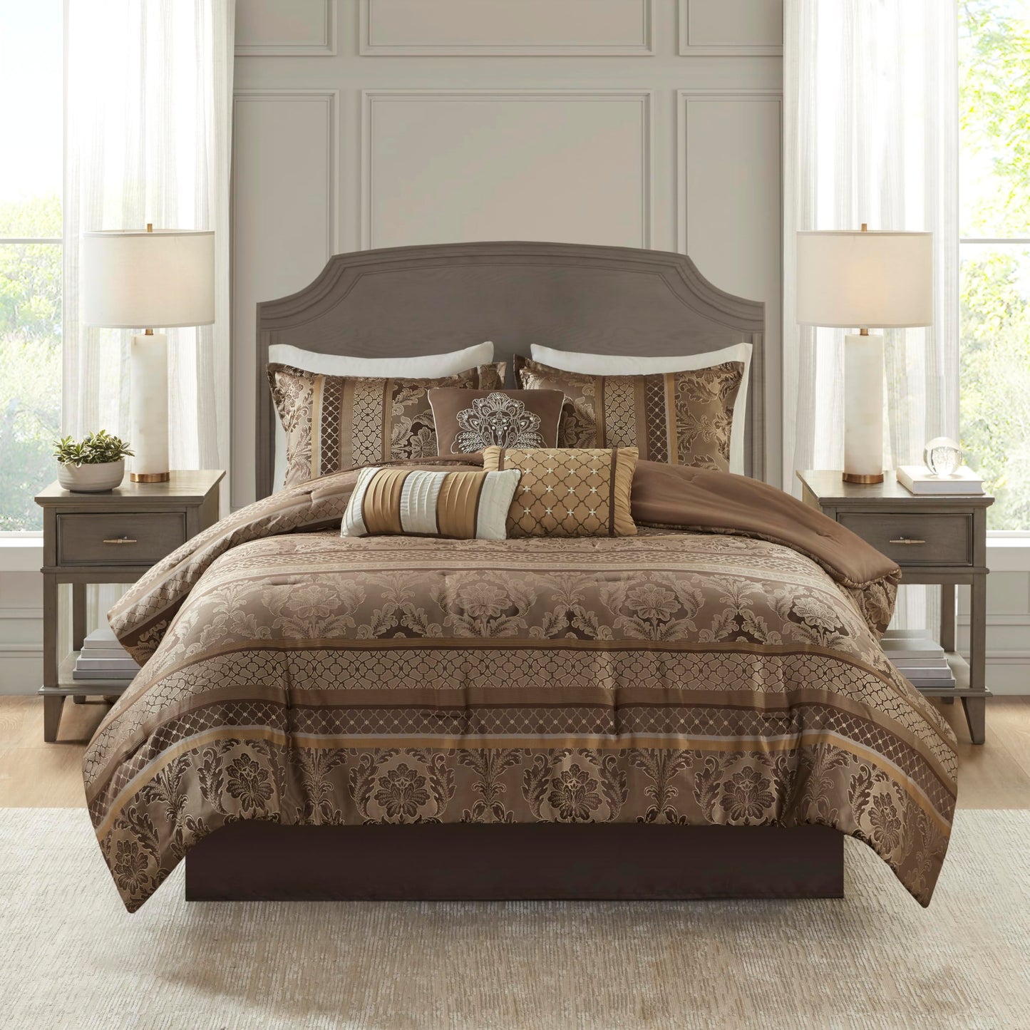 Madison Park Bellagio Cozy Comforter Set - Luxurious Jaquard Traditional Damask Design, All Season Down Alternative Bedding with Matching Shams, Decorative Pillow, Queen(90"x90"), Brown/Gold 7 Piece