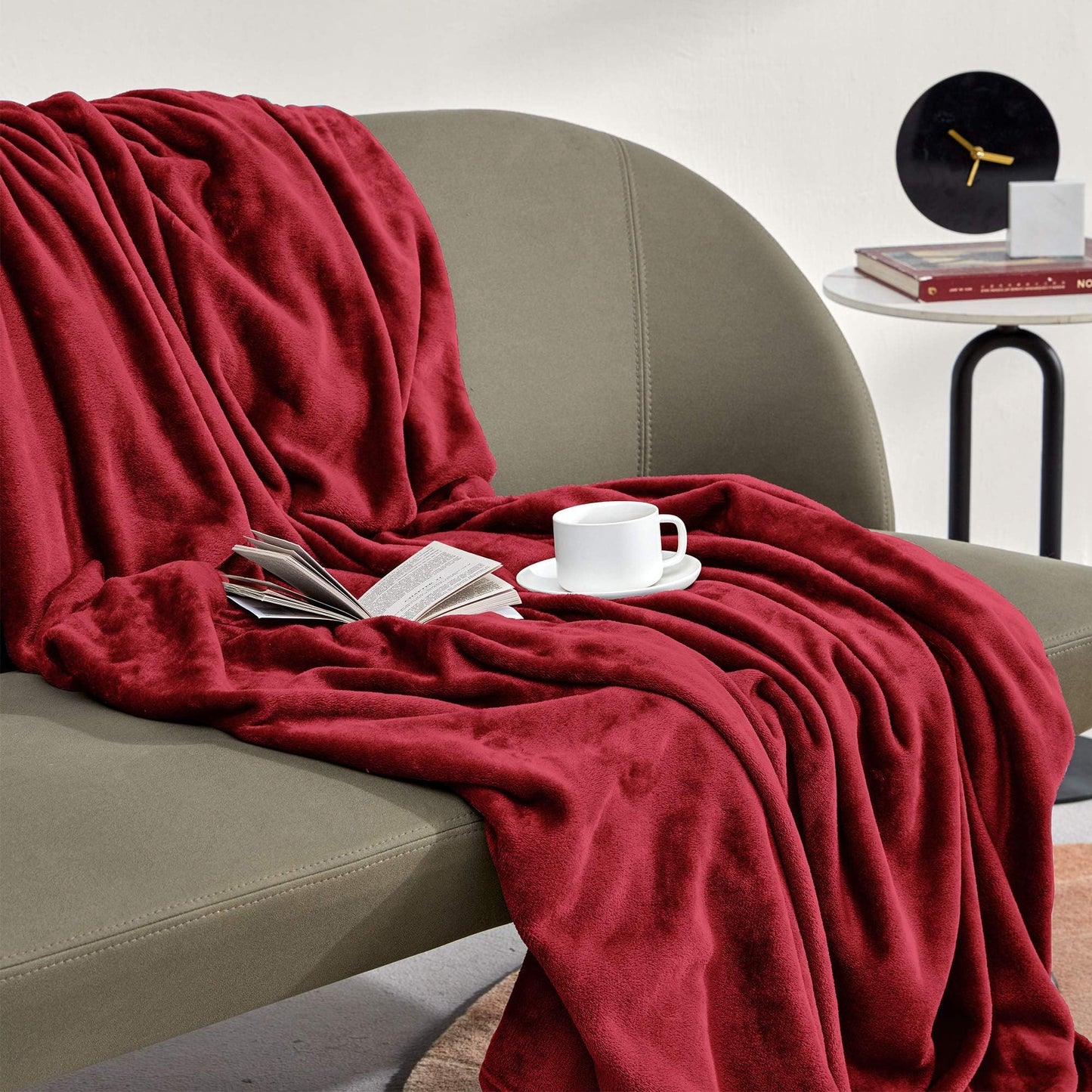 SLEEP ZONE Burgundy Fleece Blanket Super Soft Cozy Throw Flannel Blanket, Lightweight Comfy Fuzzy Blanket Plush Throw Blankets for Couch, Sofa, Bed, Camping, Travel, 90x90Inches