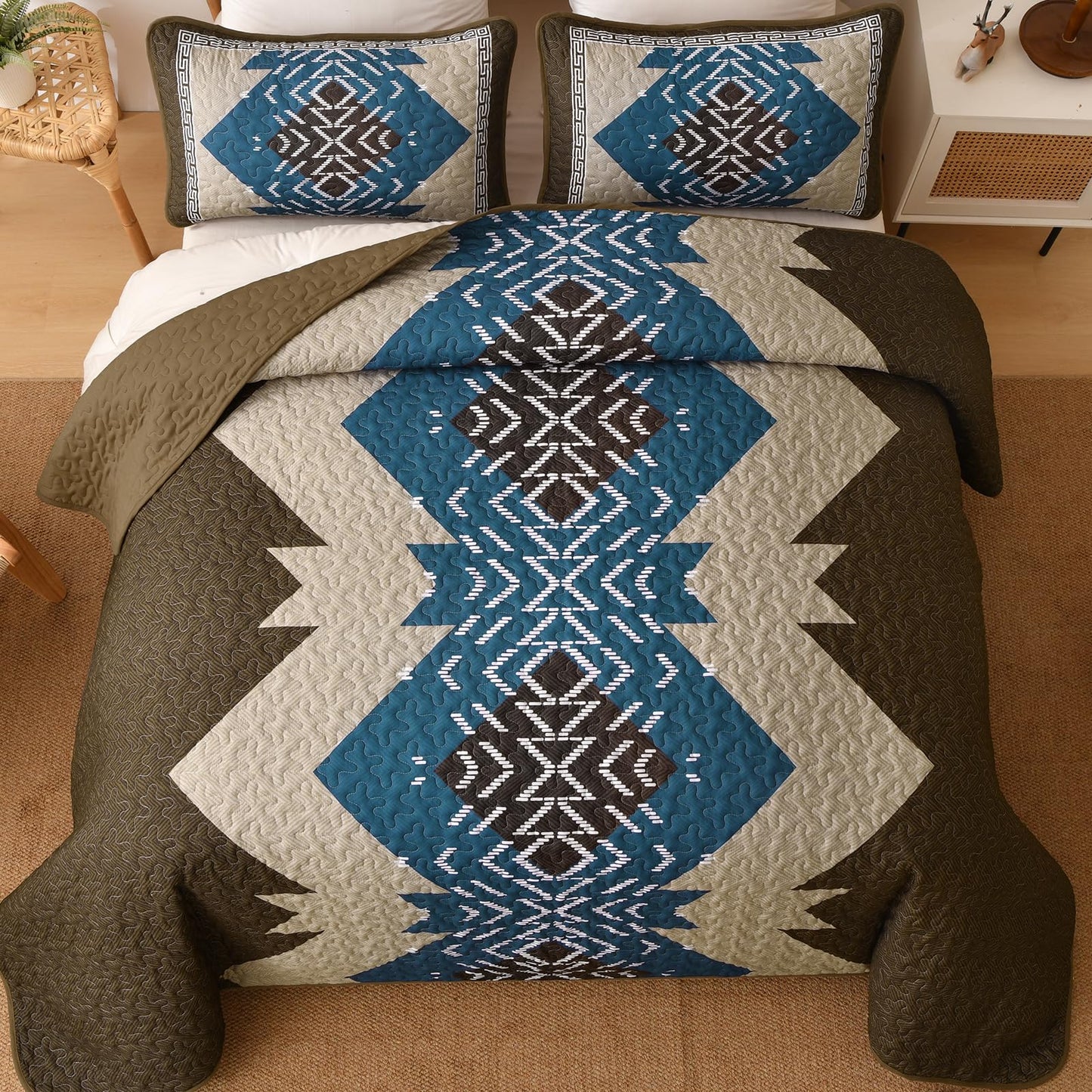 Dintszyayue Boho Quilt Set King Size, Brown Aztec Texture Bedspread Set, 3 Pieces Texture Southwestern Bedding Set, Soft Lightweight Coverlet Set for All Season Bedding with 2 Pillowcases