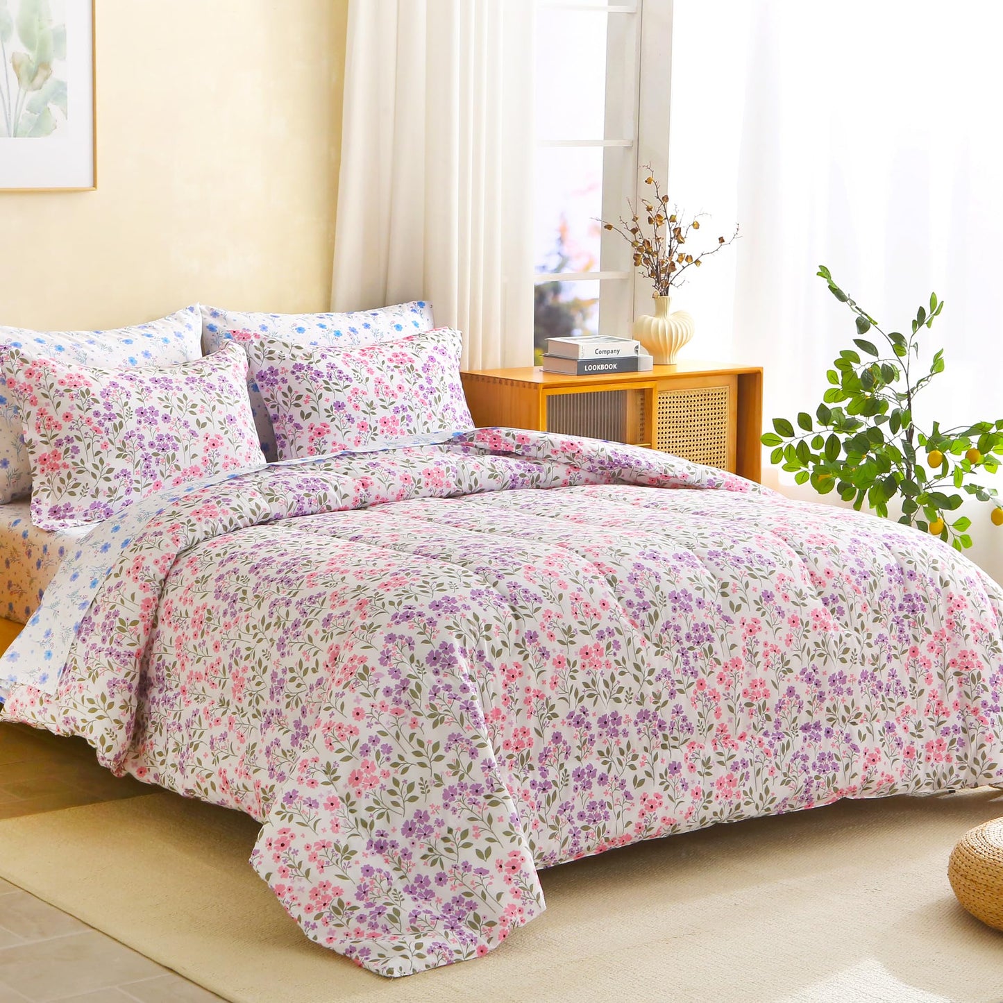 lasoftan Floral Queen Comforter Set with Sheets, 7 piece Luxury Vintage Bedding, Soft Microfiber Bed in a Bag, Cozy Lightweight Bed Set, Purple Flower Green Leaf