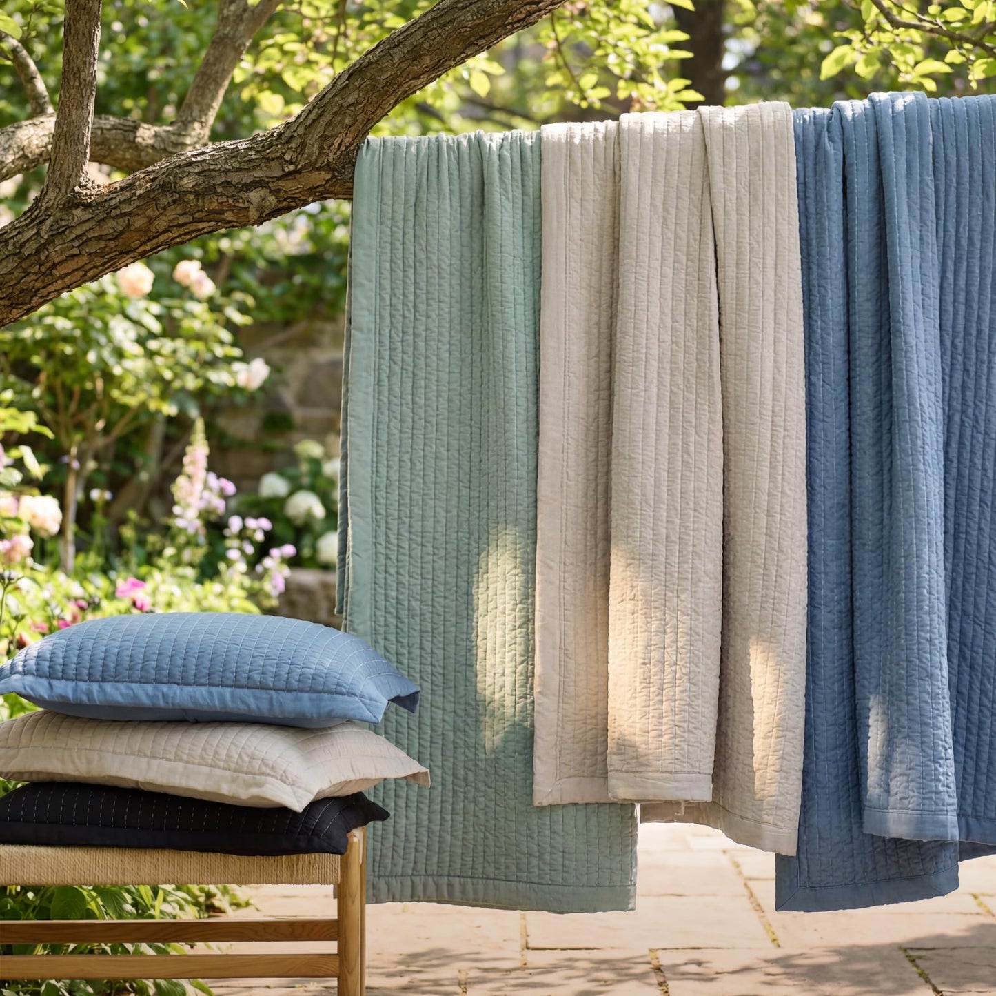 Bedsure Blue Quilts King Size - King Quilt Bedding Set Bedspread Coverlet, Lightweight Neutral Striped Bedding, 3-Piece Set with 106"x96" Coverlet & 2 Pillow Shams, All-Season Soft Microfiber
