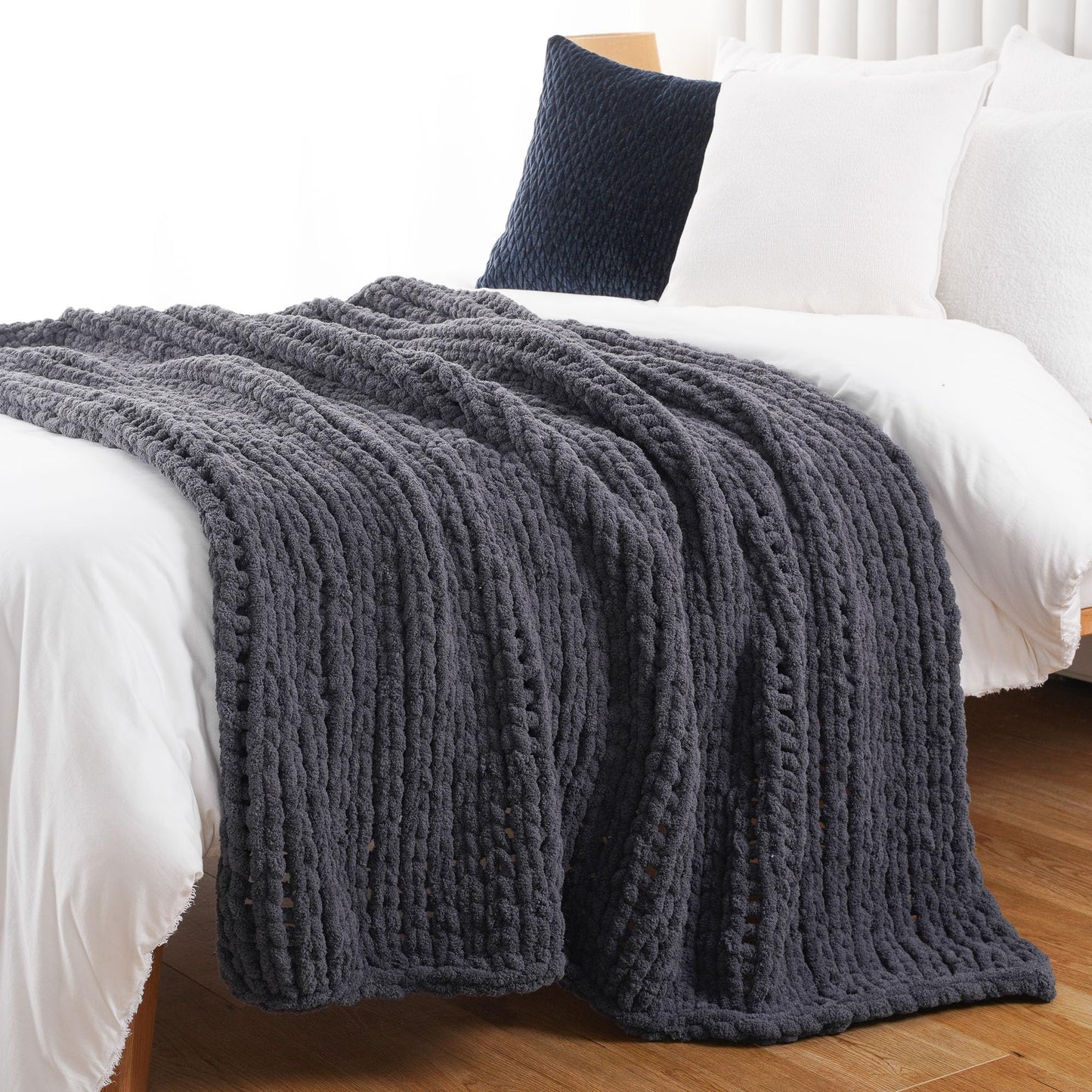 Battilo Chunky Knit Throw Blanket, Soft and Thick Chenille Throw Blanket, 50"x60" Handmade Cable Knit Crochet Blanket, Dark Grey Knot Knitted Throw Blankets for Couch Sofa Bed Home Decor