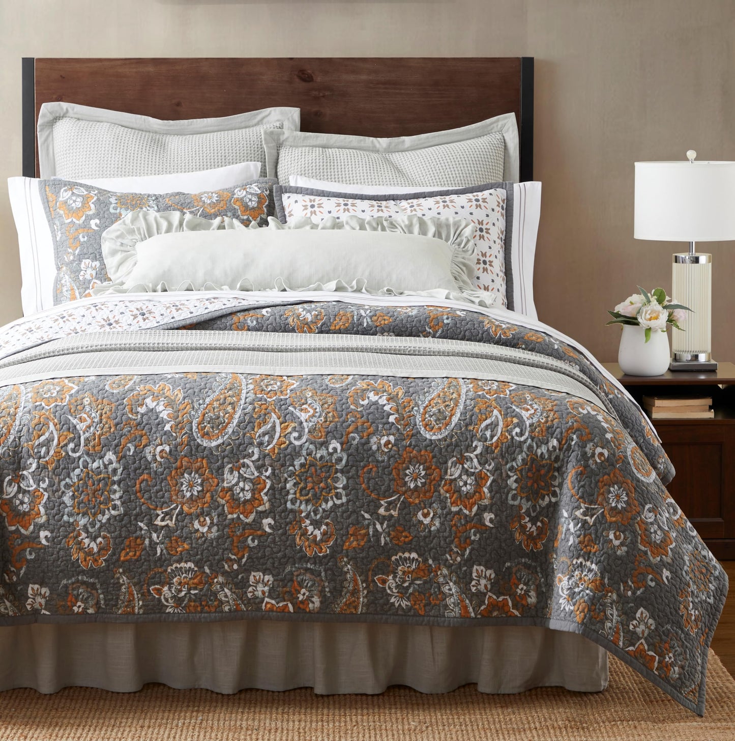 Paseo Road Abbie 3 Piece Quilt Set with Pillow Shams, Gray, Queen Size, Cotton Reversible Bed Set, Western Floral Farmhouse Style Bedding Set, 1 Quilt and 2 Pillow Cases