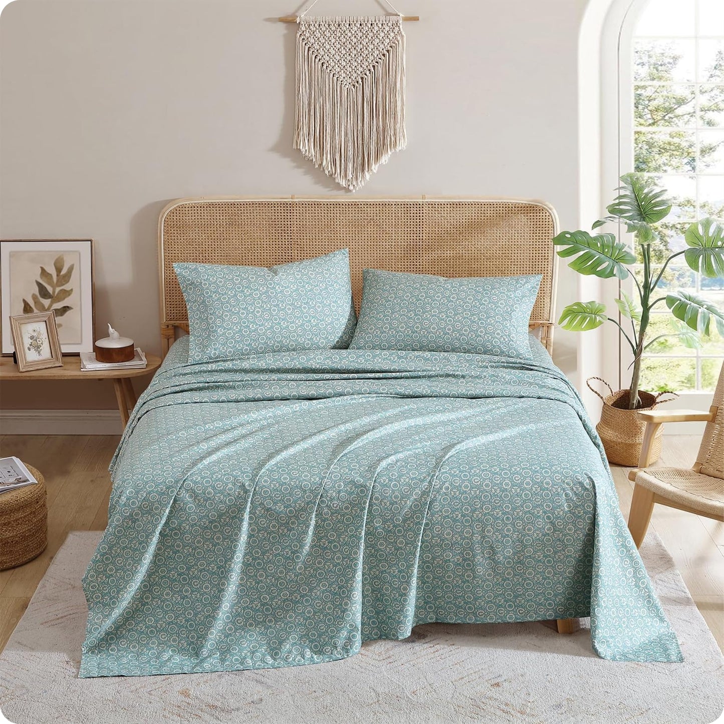 Indigo Ink Queen Size 4-Piece Sheet Set - Fitted & Flat Sheets & Pillowcases, Medium Weight, Soft & Breathable, Durable & Wrinkle Resistant, Deep Pocket Sheets, Jacobean Oasis Collection, Green