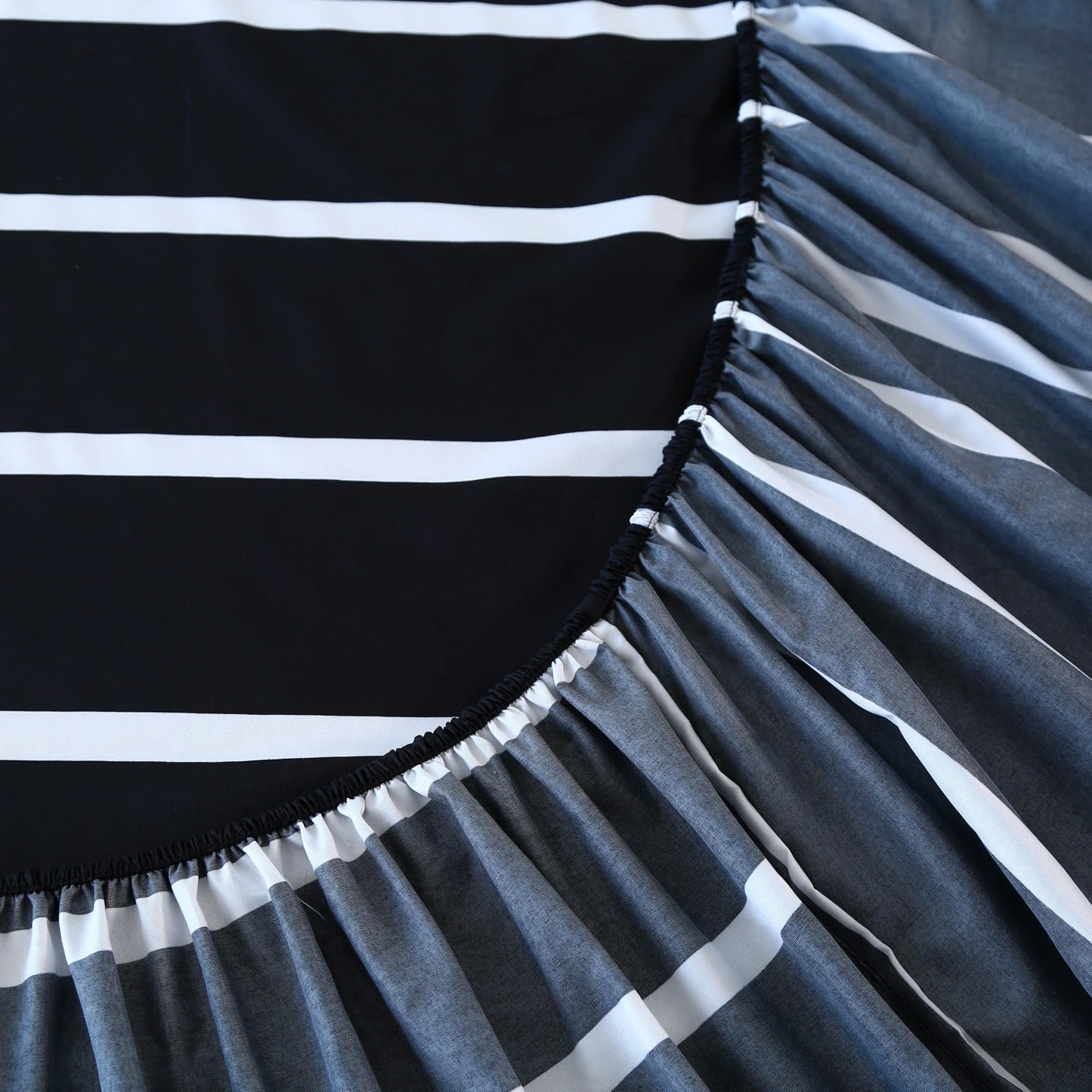 MAG 4Pcs Striped Queen Sheets Set,Black and White Microfiber Sheet Set Queen Size,Included 1 Fitted Sheet 14'' Deep Pocket+1 Flat Sheet+2 Pillowcases Soft and Breathable,Wrinkle and Fade Resistant.