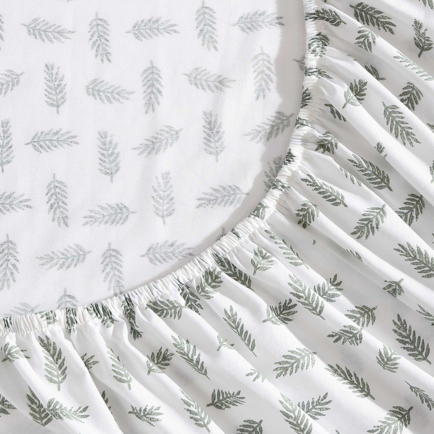 Eddie Bauer - Twin Sheet Set, Cotton Percale Bed Sheets, Crisp & Cool, Ideal Dorm Essentials (Laurel Leaves, Twin)