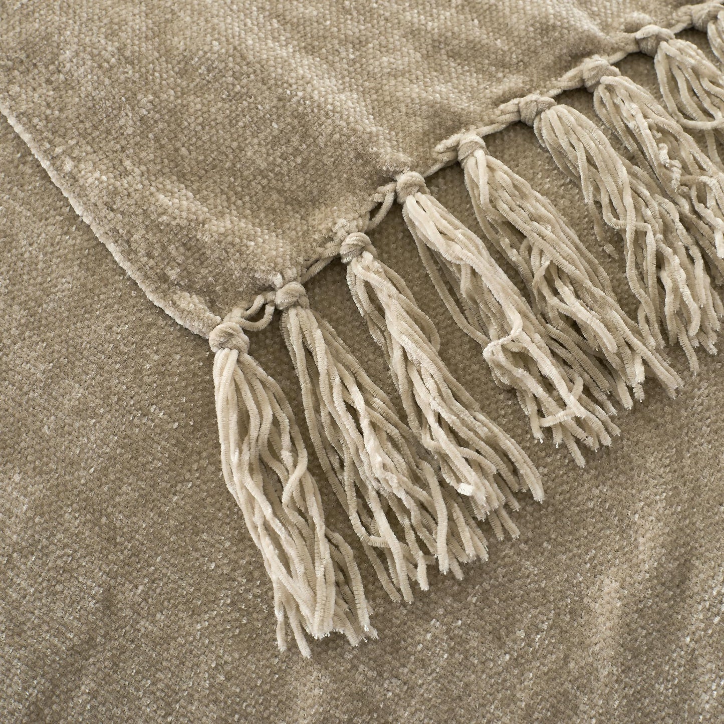 GINAMUSE Chenille Throw Blanket for Couch with Tassels,50"X60" Soft Cozy Lightweight Knitted Boho Decorative Blankets for Bed and Sofa,Taupe