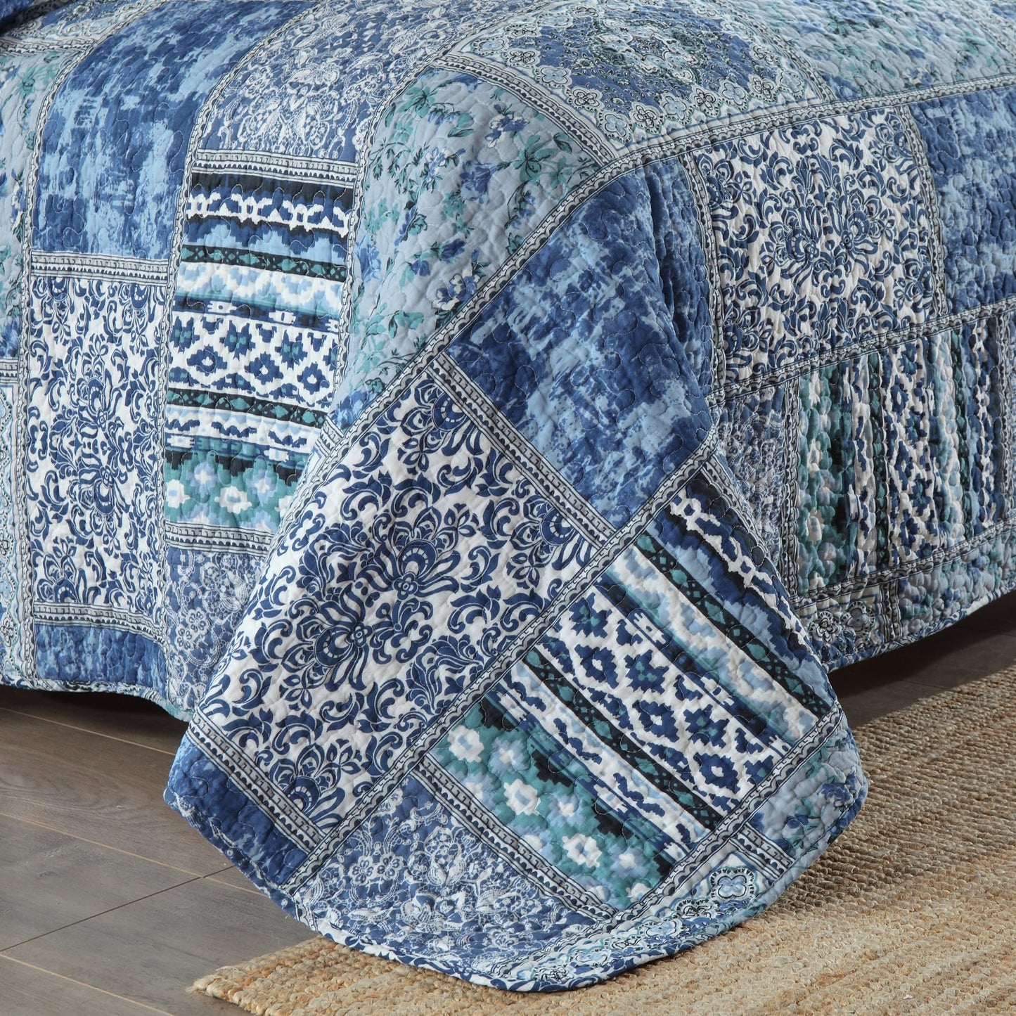 Etwel Cotton Patchwork Queen Size Quilt Set - Lightweight Breathable Reversible Bedspread for Hot Sleepers, Farmhouse Floral Bedding Set with 2 Pillow Shams for All Season (90"x98", Navy Blue)