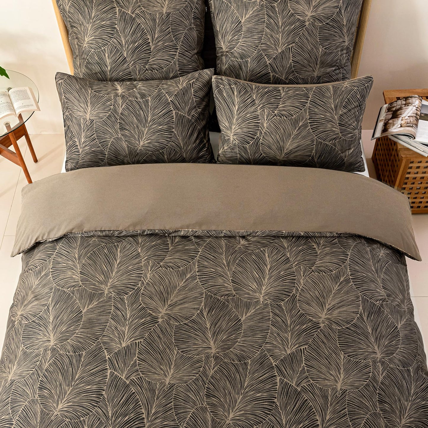 Lekesky Queen Size Duvet Cover Set, Reversible Queen Comforter Cover with Tropical Leaves Pattern, Soft 100% Washed Microfiber 3 Pieces Khaki Bedding Set with Zipper and 2 Pillowcases