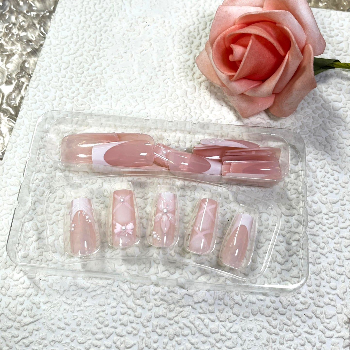 MERVF Press on Nails Long Square, White Ombre French Tip Fake Nails Flower Bow 3D Pearls Design Glue ons Winter Acrylic Nail Glossy 24pcs