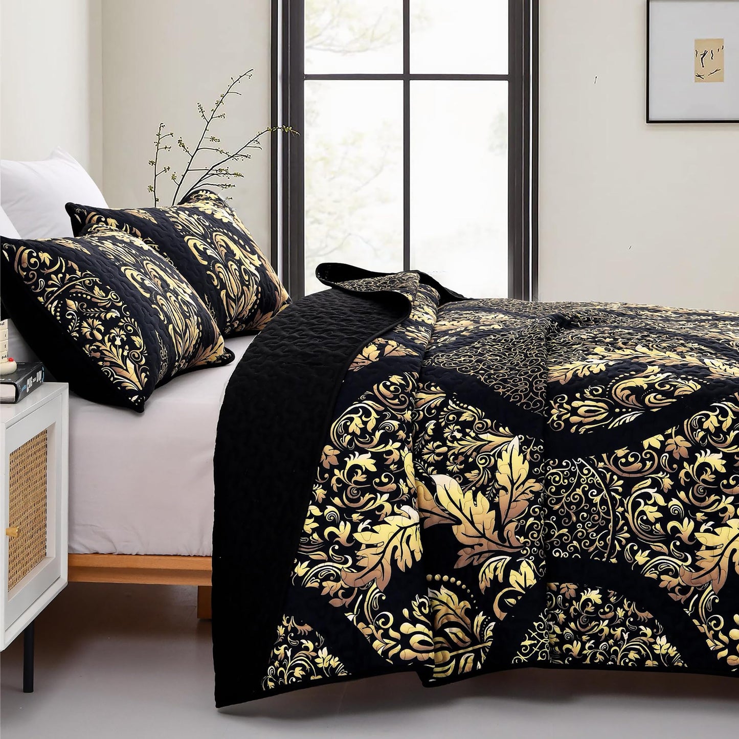 DJY Black Quilt Set Queen Size, Boho Gold Damask Bedspread Coverlet Set Soft Lightweight Microfiber Luxury Bedding Set 3 Pieces for All Season (96"x90")