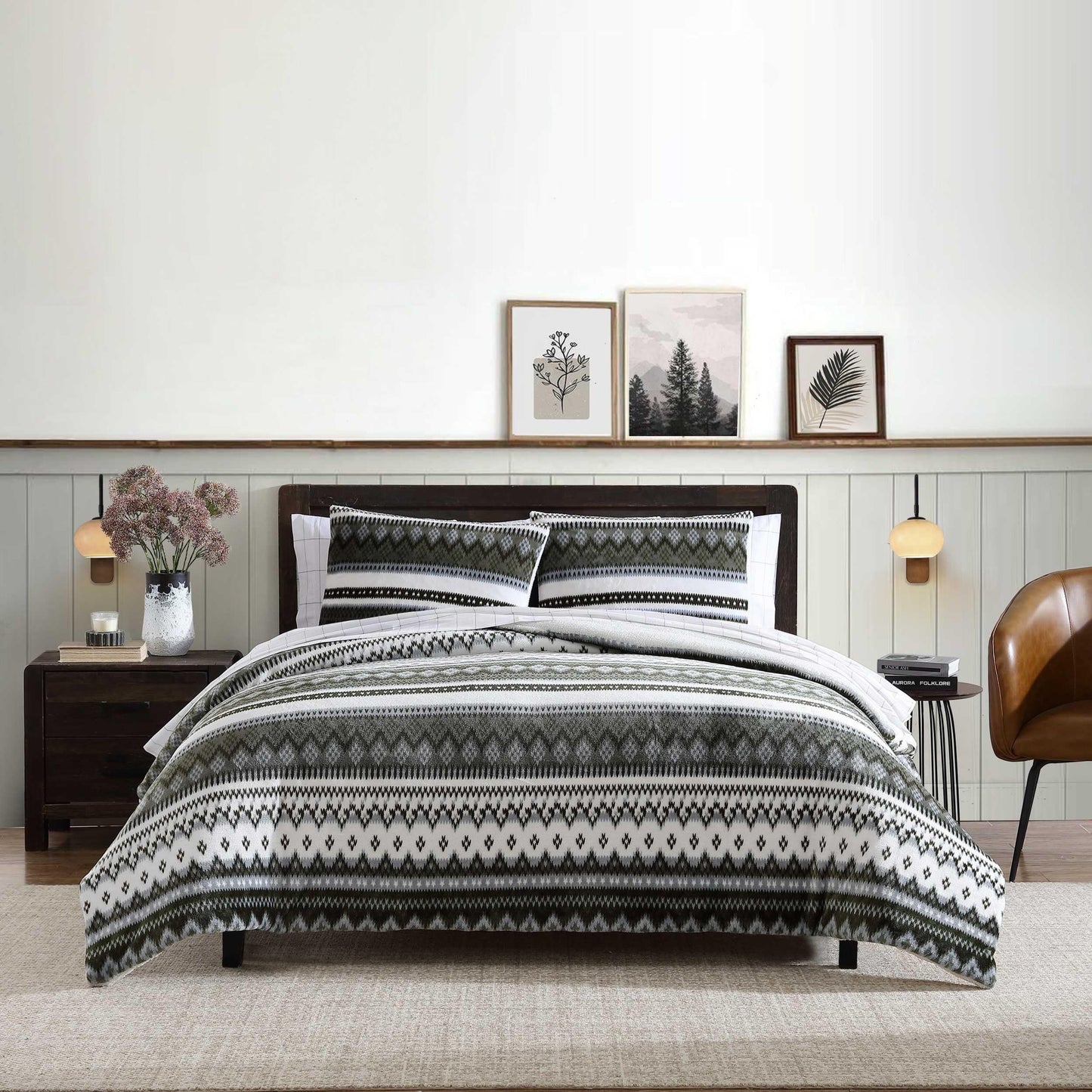 Eddie Bauer - Full/Queen Comforter Set, Reversible Plush Bedding with Matching Shams, Super Soft Luxurious Bedding Set, Oeko-Tex Certified (Shelton Fair Isle Green, Full/Queen)