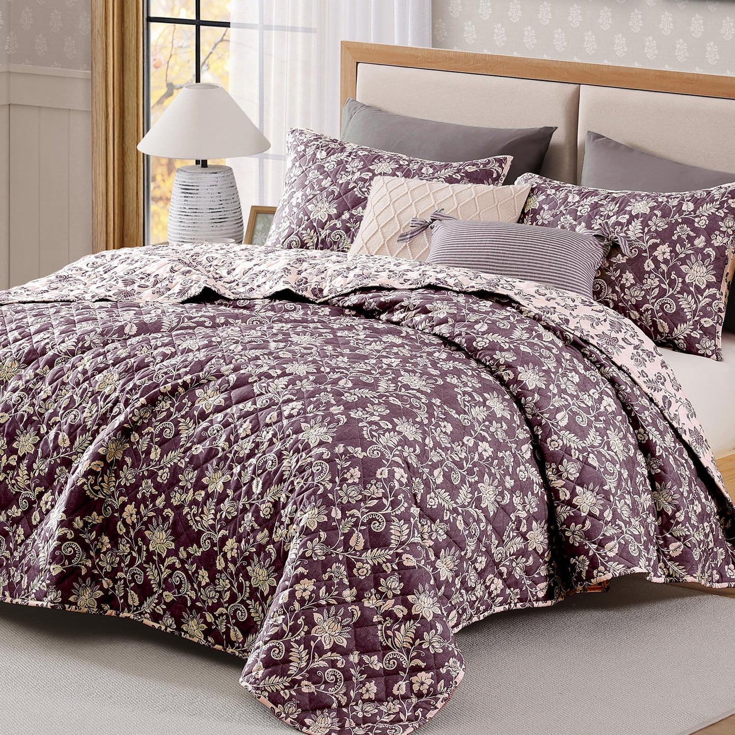 BLOOMHAVEN Quilt Set King Size, Italian Plum Floral Quilt Sets, Reversible Bedspread Lightweight and Breathable for All Seasons, Soft Quilted Bedspread with 2 Pillow Shams