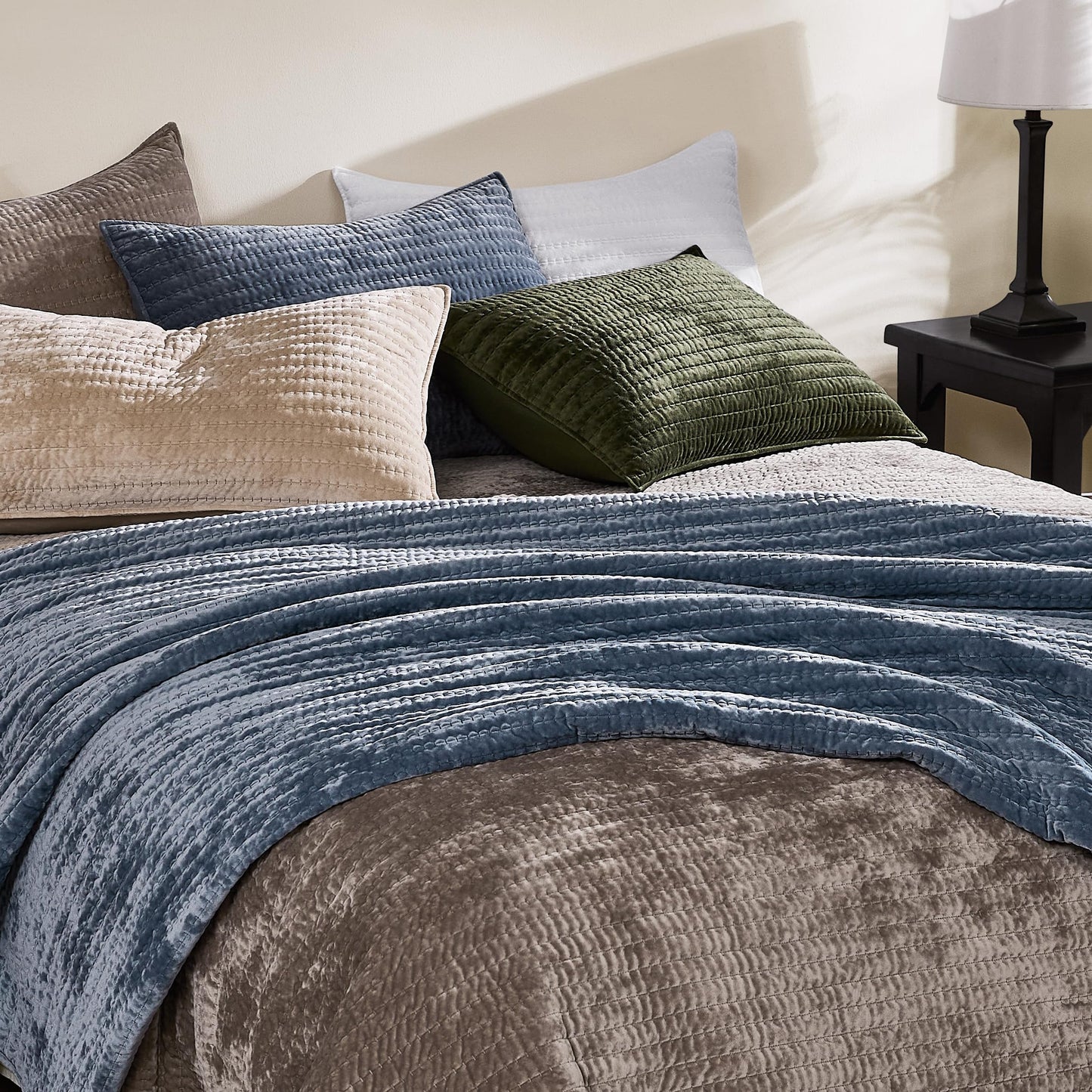 WDCOZY Velvet King Size Quilt Set - Beige Striped Pick Stitch Soft Lightweight Bedspread, Neutral Channel Farmhouse Country Rustic Coverlet, Modern Bedding Warm Thin Comforter, 3 Pieces