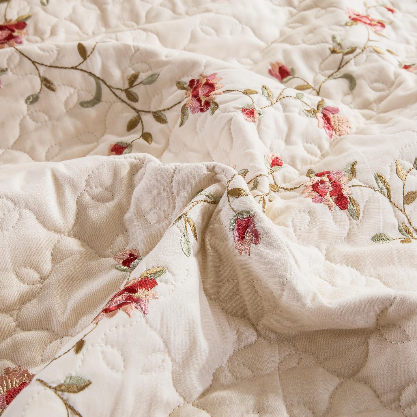 Quilt Set Floral Leaves 3D Embroidery Pattern 3 PCS Cotton Reversible Quilted Embroidered Decorative Bedspreads Coverlet Set, Lightweight &Soft Queen Size Beige Bedding Coverlet for All Season