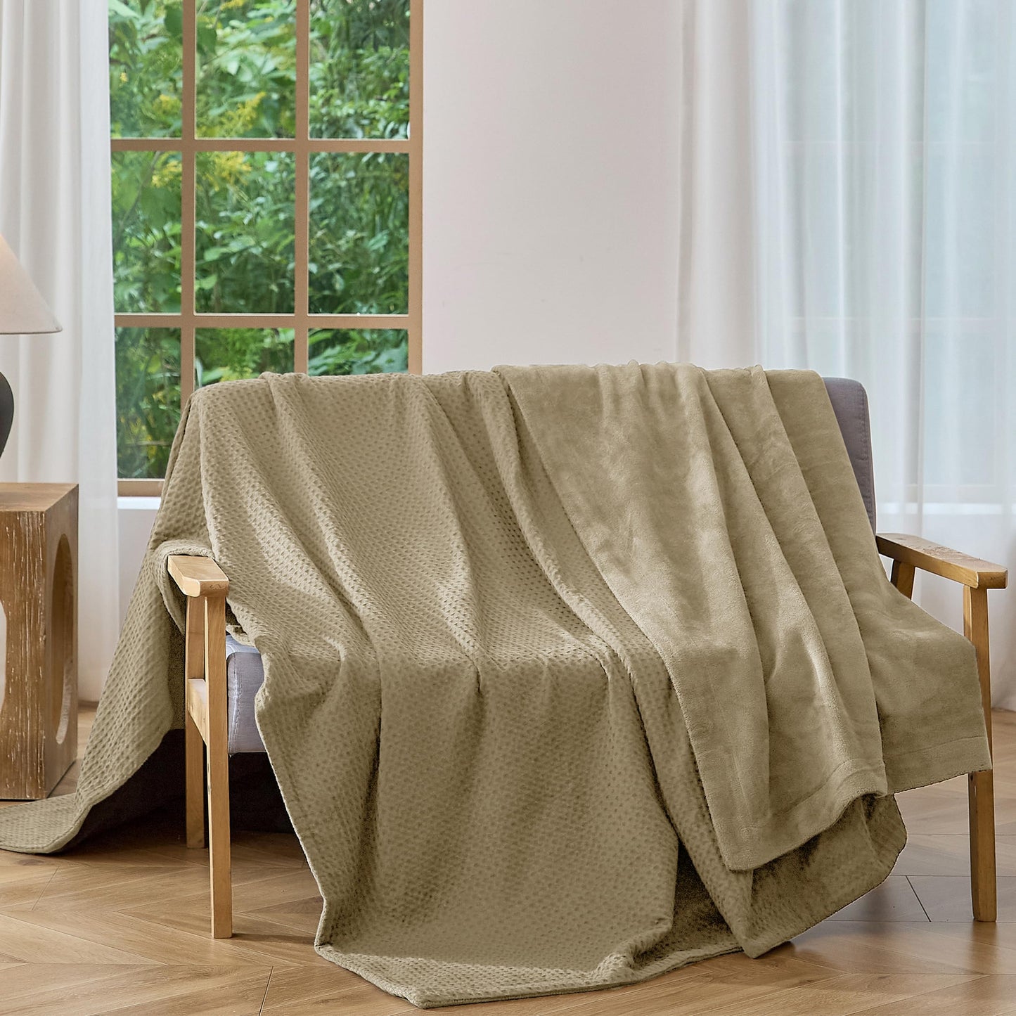 CHUFFED Cotton Waffle Blanket Throw Size - Plush Milk Velvet & Reversible Waffle Weave,Anti-Static 500Gsm Design，Thick Cozy Soft Winter Blanket for Bed, Couch, Sofa - Khaki, 50x70 Inches