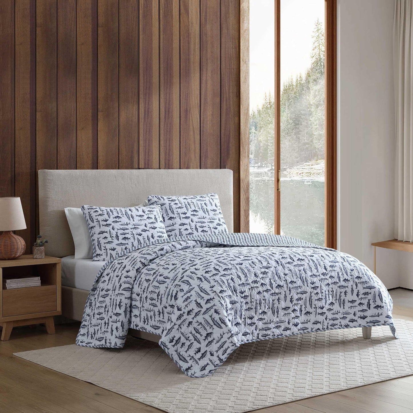 Eddie Bauer - Quilt Set, Super Soft Bedding with Matching Shams, Silky Smooth & Breathable, Classic Home Essentials (Wes Fish Blue, Full/Queen)