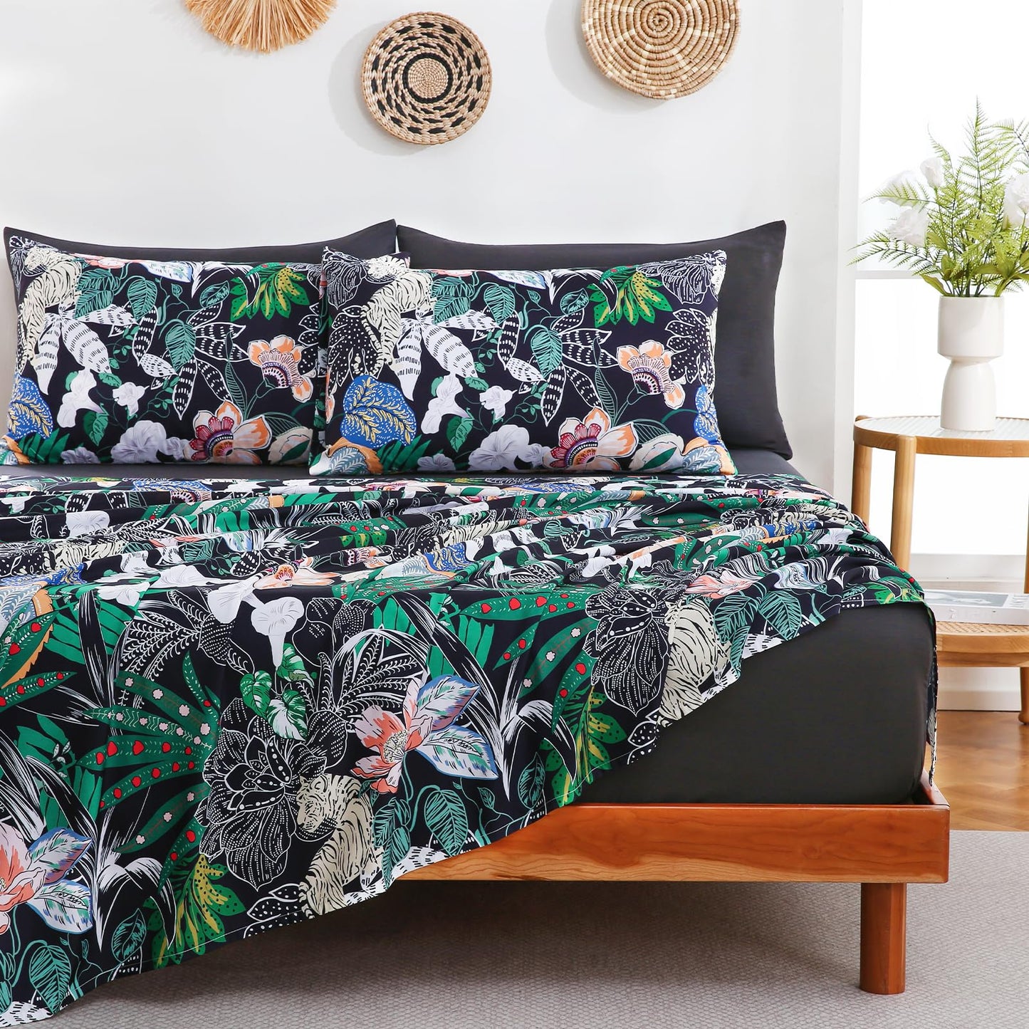 Swiftify Botanical Queen Bed Sheets Set 6-Piece, Boho Floral Brushed Microfiber Sheets, Cooling Bed Sheet Set, Soft & Breathable, 16' Deep Pocket Fitted Sheet & Pillowcase Set, Vintage Jungle Bloom