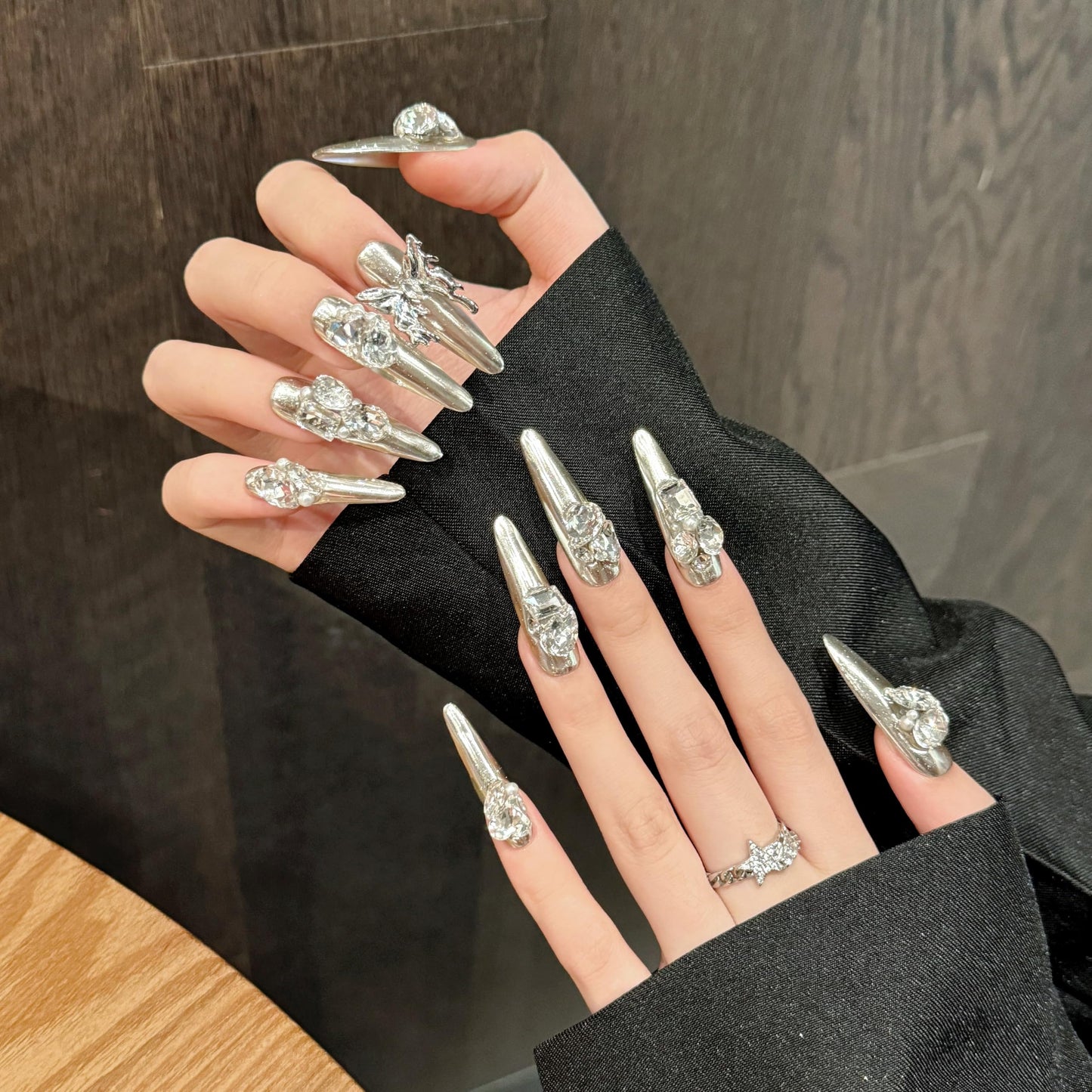 Handmade Press on Nails Stiletto Full Diamond Butterfly Metal Decoration on Long Pointed Magic Mirror Silver Sweet and Cool Retro Handmade Stiletto Press on Nails 3D Luxury Press on Nails（S）