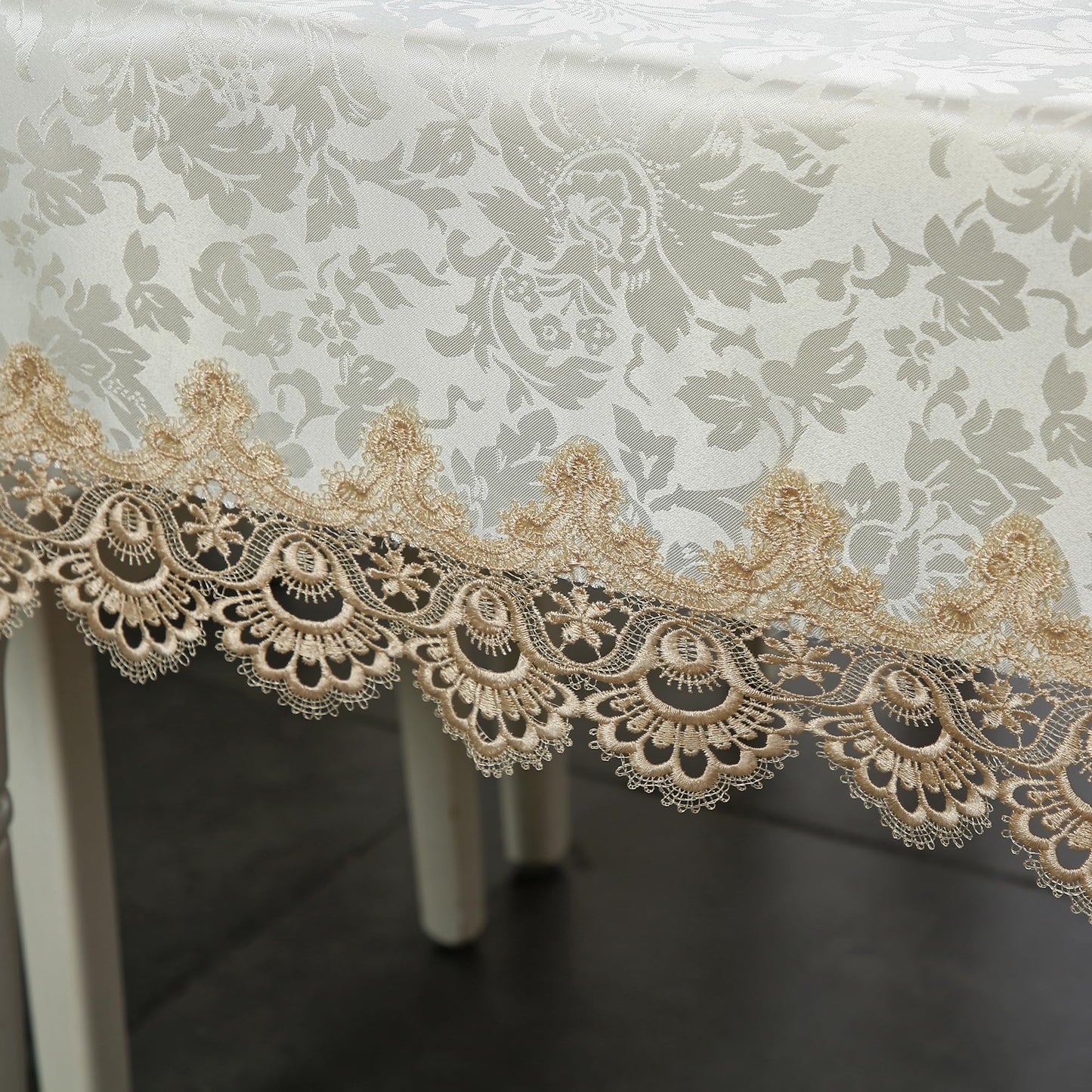 ZHUIDUSI Lace Tablecloth Farmhouse Square Picnic Table Cover Spring Antique Flower Decor Macrame Brown Outdoor Table Cloth for Outdoor Coffee Rustic Kitchen Party Birthday Picnic