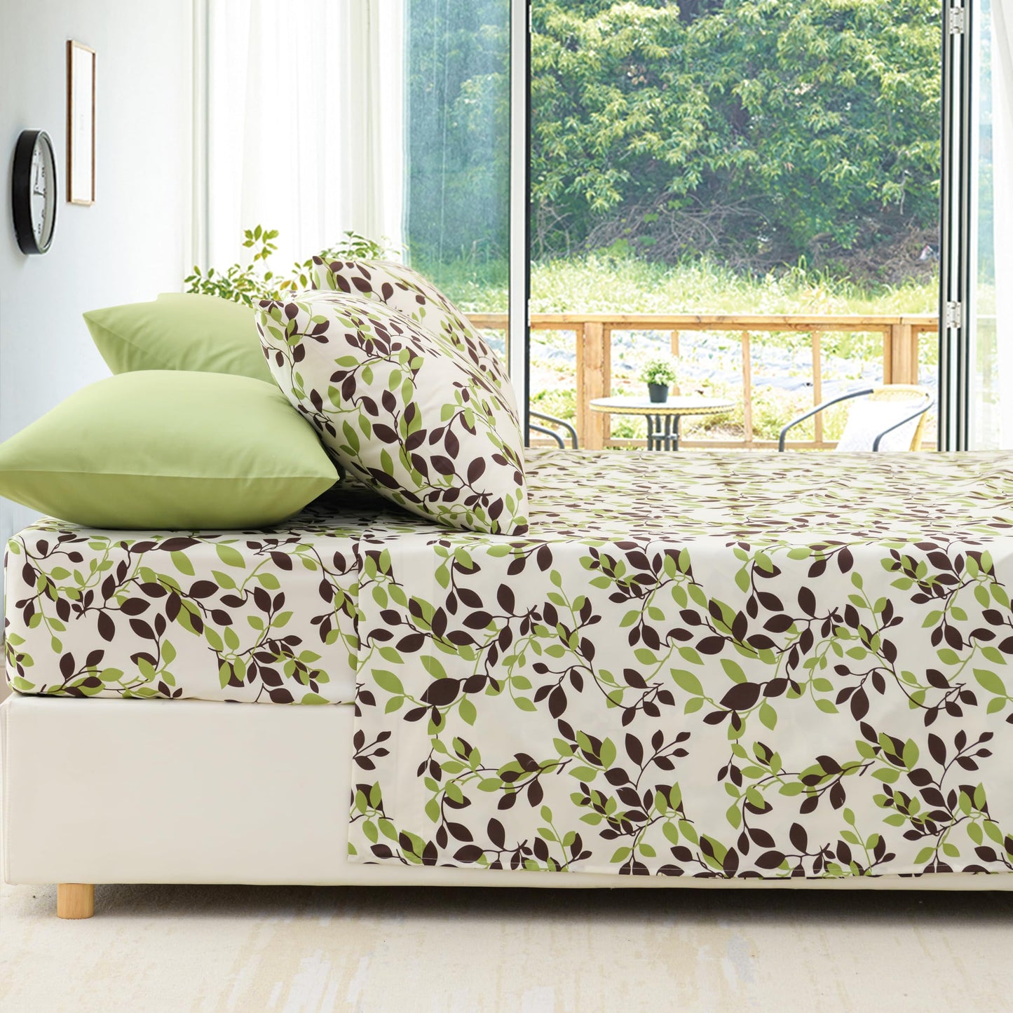 Spirit Linen Home 6-Piece Queen Size Bed Sheet Set - Deep Pocket, Green Leaf Pattern, Soft and Breathable Bed Sheets, Microfiber Material, Includes 1 Fitted, 1 Flat, 4 Pillowcases - Beige/Green Leaves