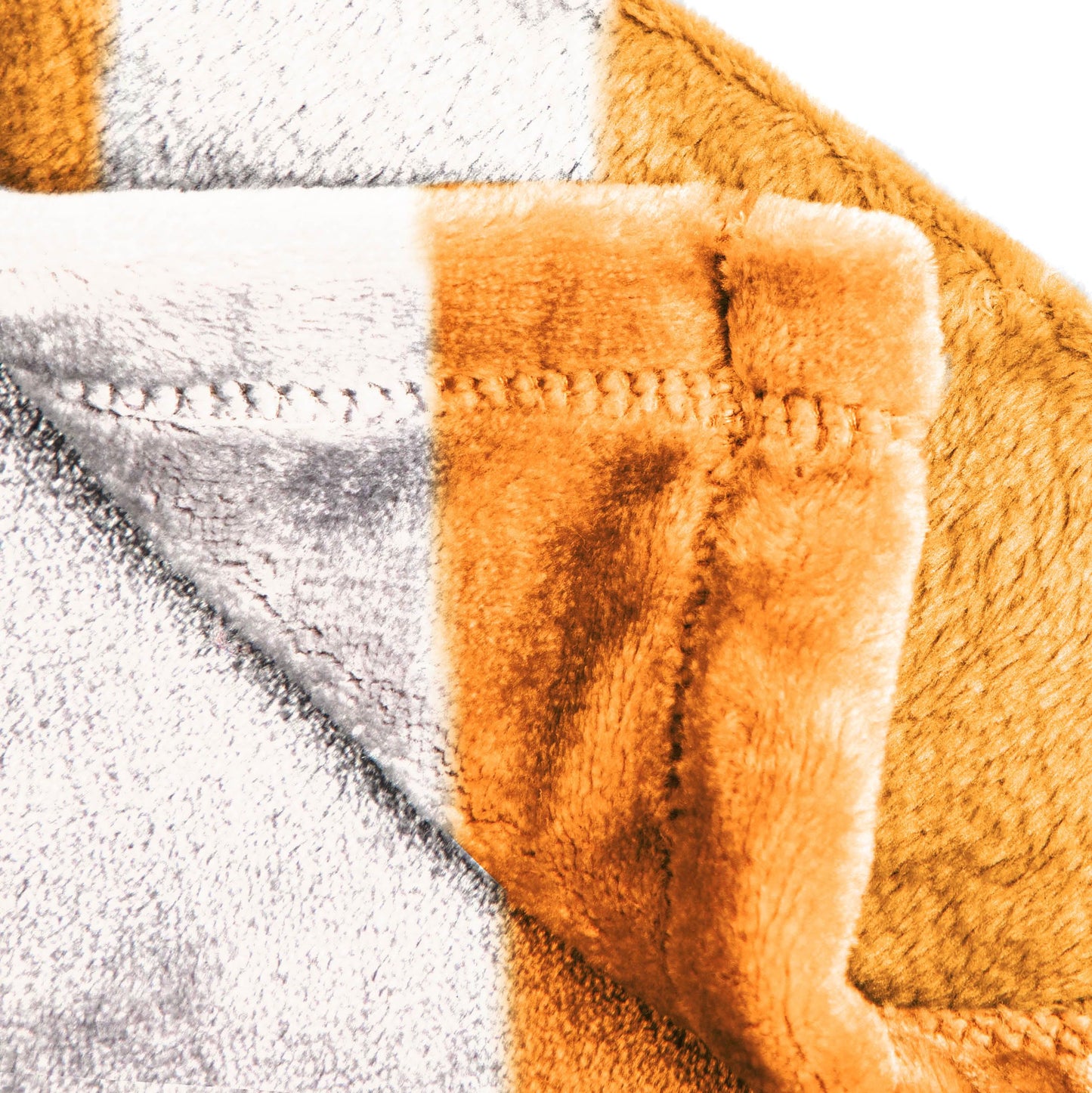 Jay Franco Kids Plush Throw Blanket – 50 x 70 Inches Soft & Cozy Fleece Throw for Bedroom & Couch Décor, Official Licensed Product, Yellow - Emily in Paris