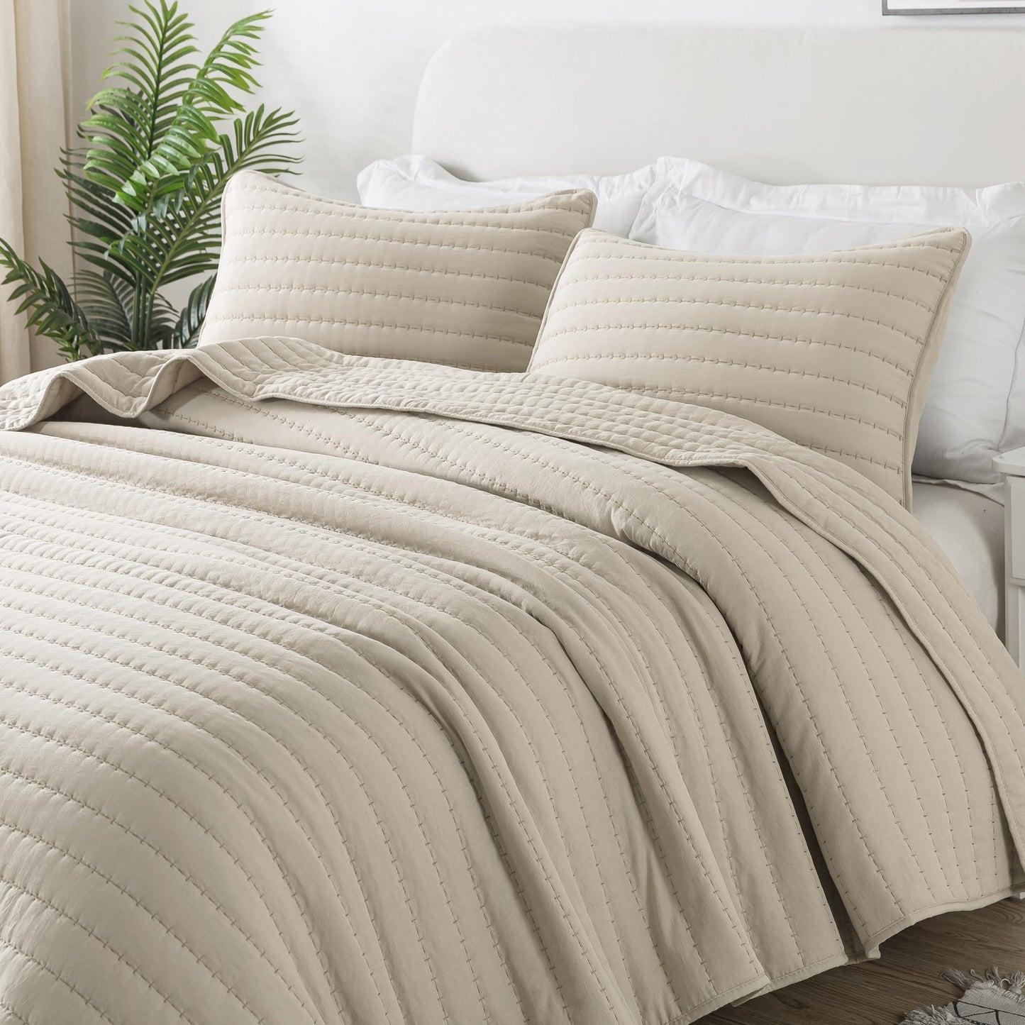 ROARINGWILD Neutral Beige King Size Quilt Bedding Sets with 2 Pillow Shams, Lightweight Soft Bedspread Coverlet, Quilted Blanket Thin Comforter Bed Cover for All Season, 3 Pieces, 104x90 inches