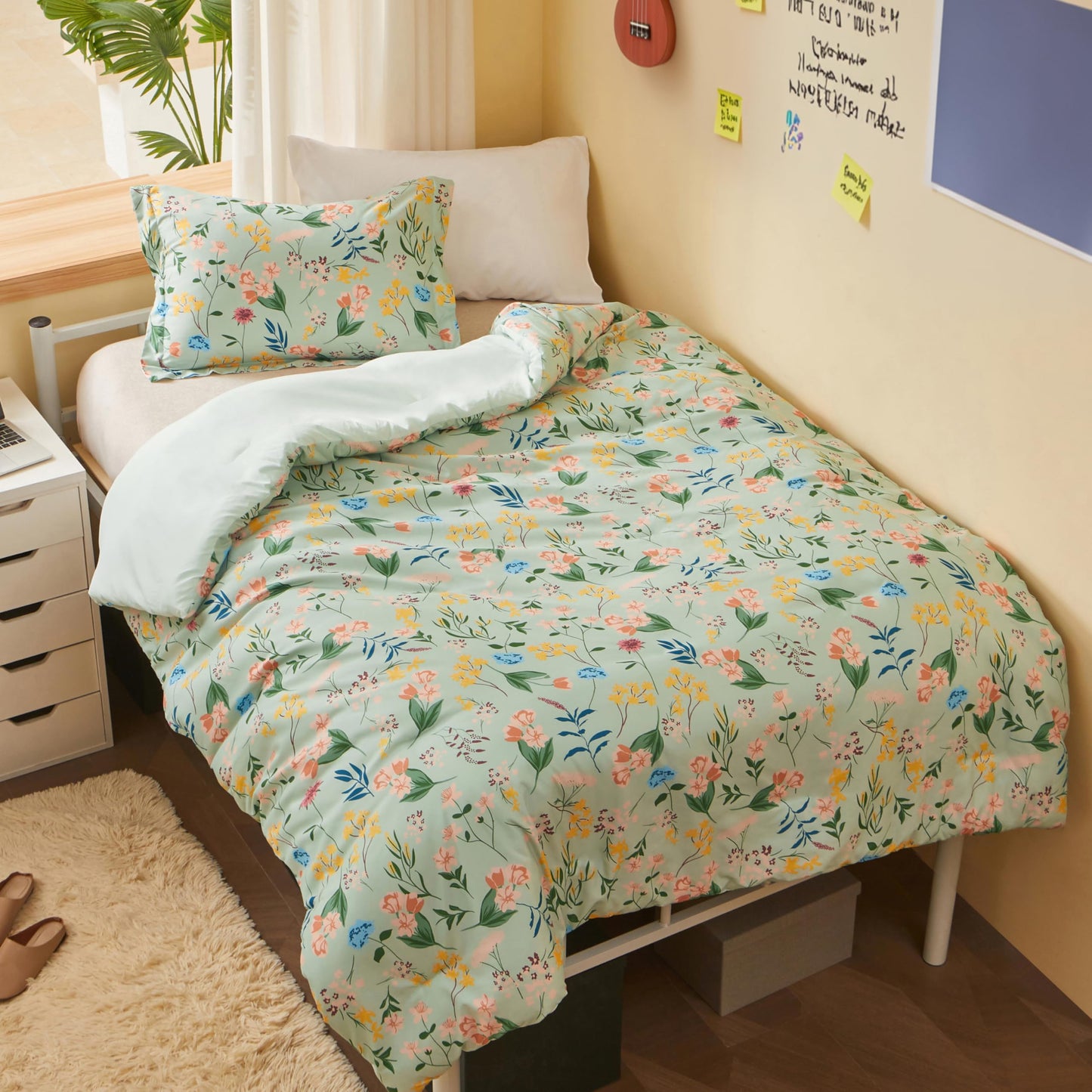 Joiedomi Floral Twin Comforter Set Light Green Bedding Set - 2 Pieces Twin Bed in a Bag with 1 Soft Reversible Botanical Flowers Leaves Comforter and 1 Pillow Sham
