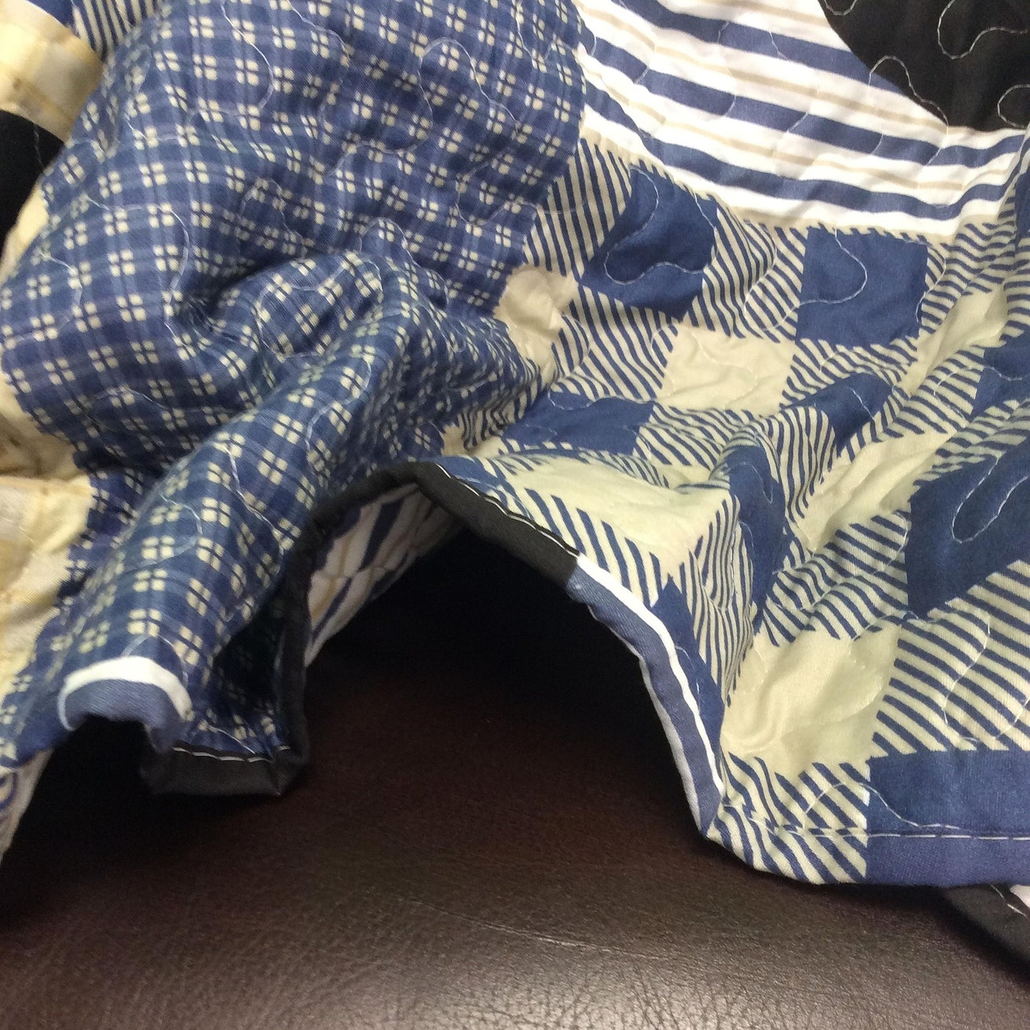 Virah Bella 3 Piece Queen Lodge Quilt Bedding Set - Black Bear Plaid - Rustic Cabin Country Reversible Camping Comforter Set with Decorative Pillow Shams, Blue/Black