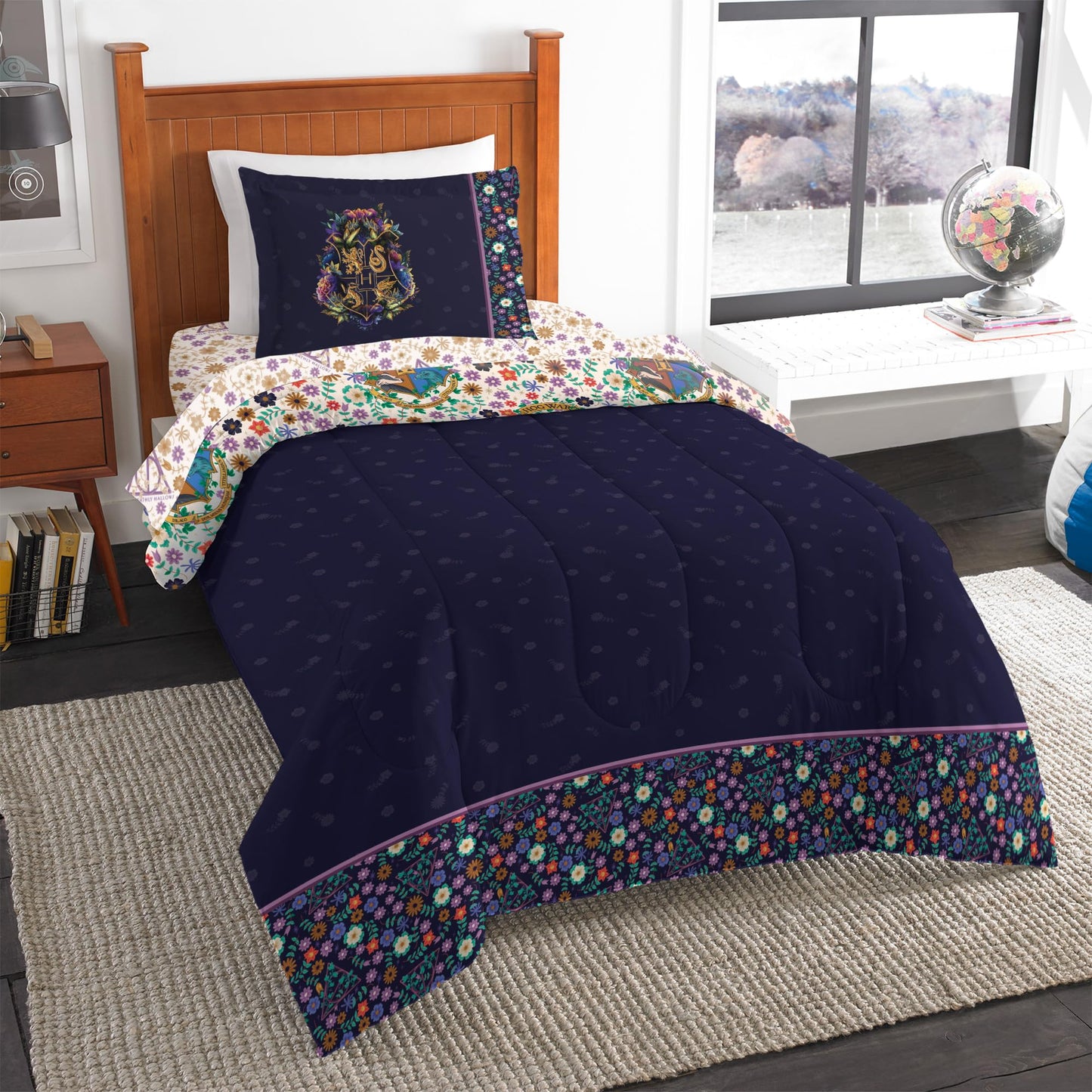 Northwest Harry Potter Botanical Wizardry 4 Piece Twin Bed in a Bag Set, Bedding Set with Comforter and Sheets, Soft and Cozy for All Seasons