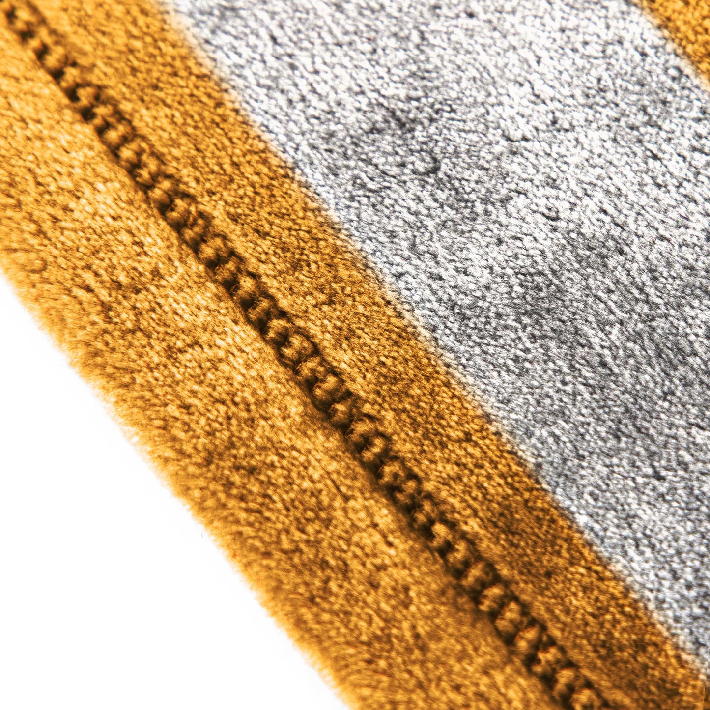 Jay Franco Kids Plush Throw Blanket – 50 x 70 Inches Soft & Cozy Fleece Throw for Bedroom & Couch Décor, Official Licensed Product, Yellow - Emily in Paris