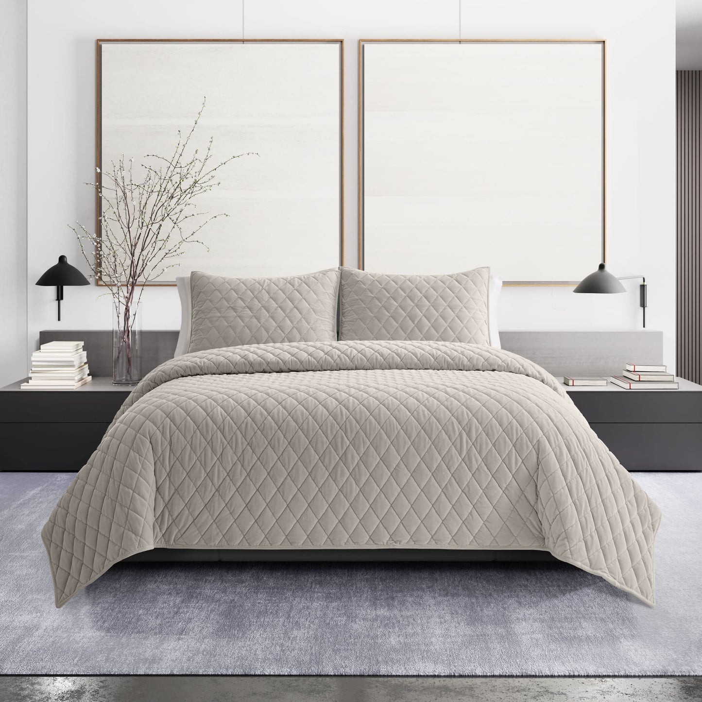 Vera Wang - Queen Quilt Set, Super Soft Bedding Set with Matching Shams, Modern Room Essentials (Diamond Velvet Natural, Queen)