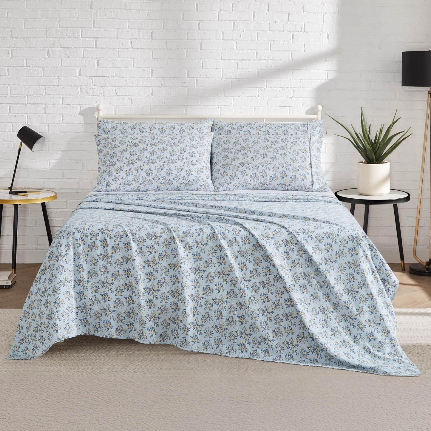 Lucky Brand Printed Microfiber 6-Piece Queen Sheet Set, Serene Floral Blue