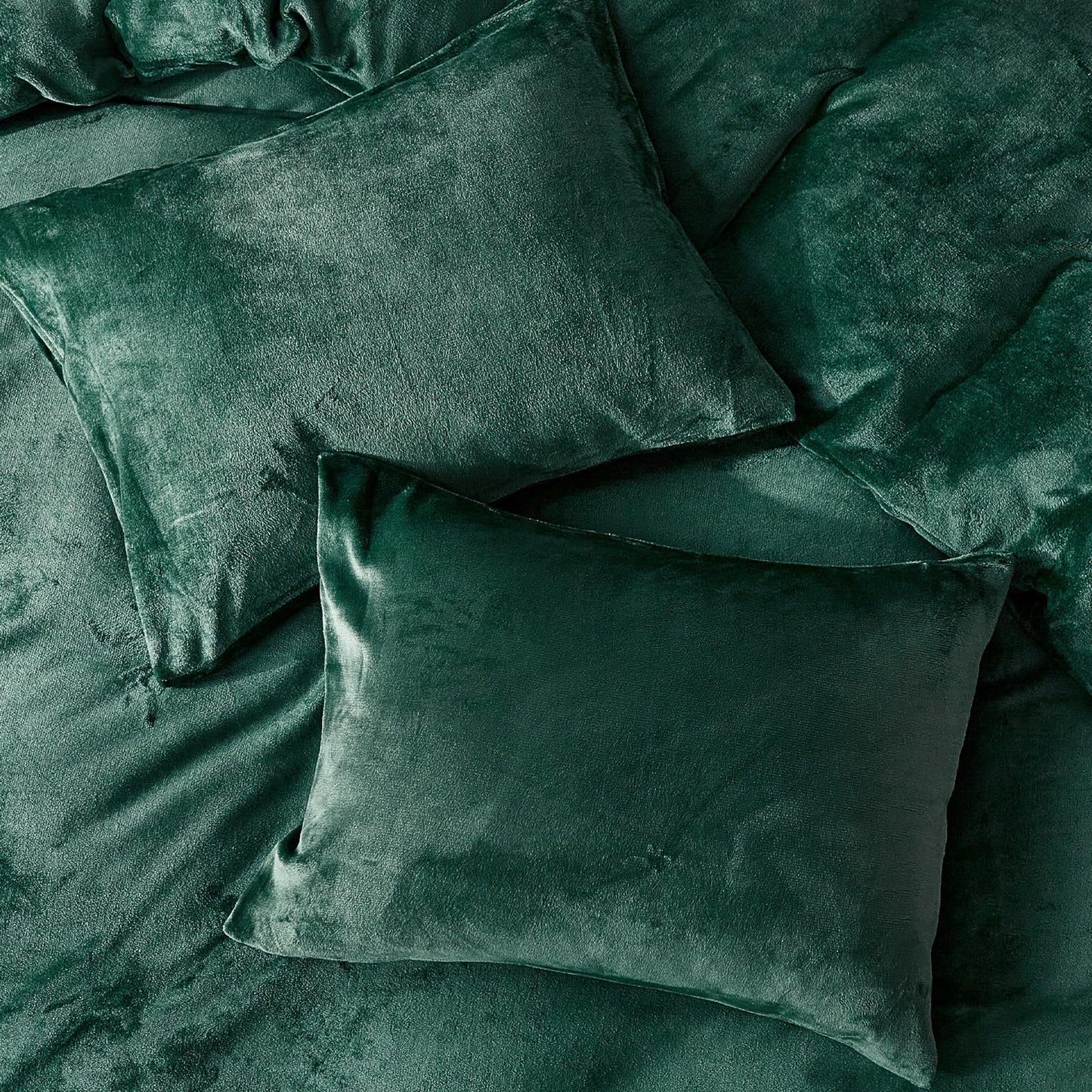 WARMDERN Emerald Green Velvet Duvet Cover Set Queen Size, Luxury Milk Velvet Bedding Duvet Cover with Zipper Closure, 3pcs Ultra Soft Duvet Covers for All Seasons, 90" x 90", Emerald Green