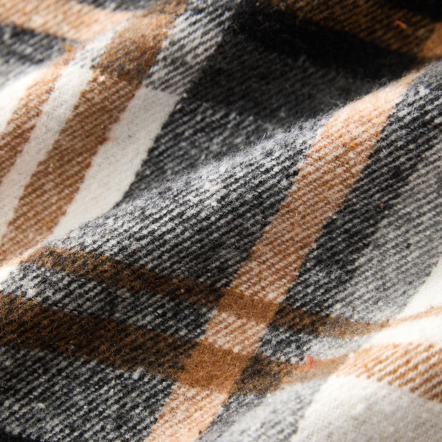 KUYZT Fall Plaid Pillow Covers 18x18 Set of 2 Black Beige Buffalo Plaid Decorative Outdoor Pillowcases Farmhouse Rustic Home Decor for Couch Sofa Bedroom Chair Garden QZ002A18